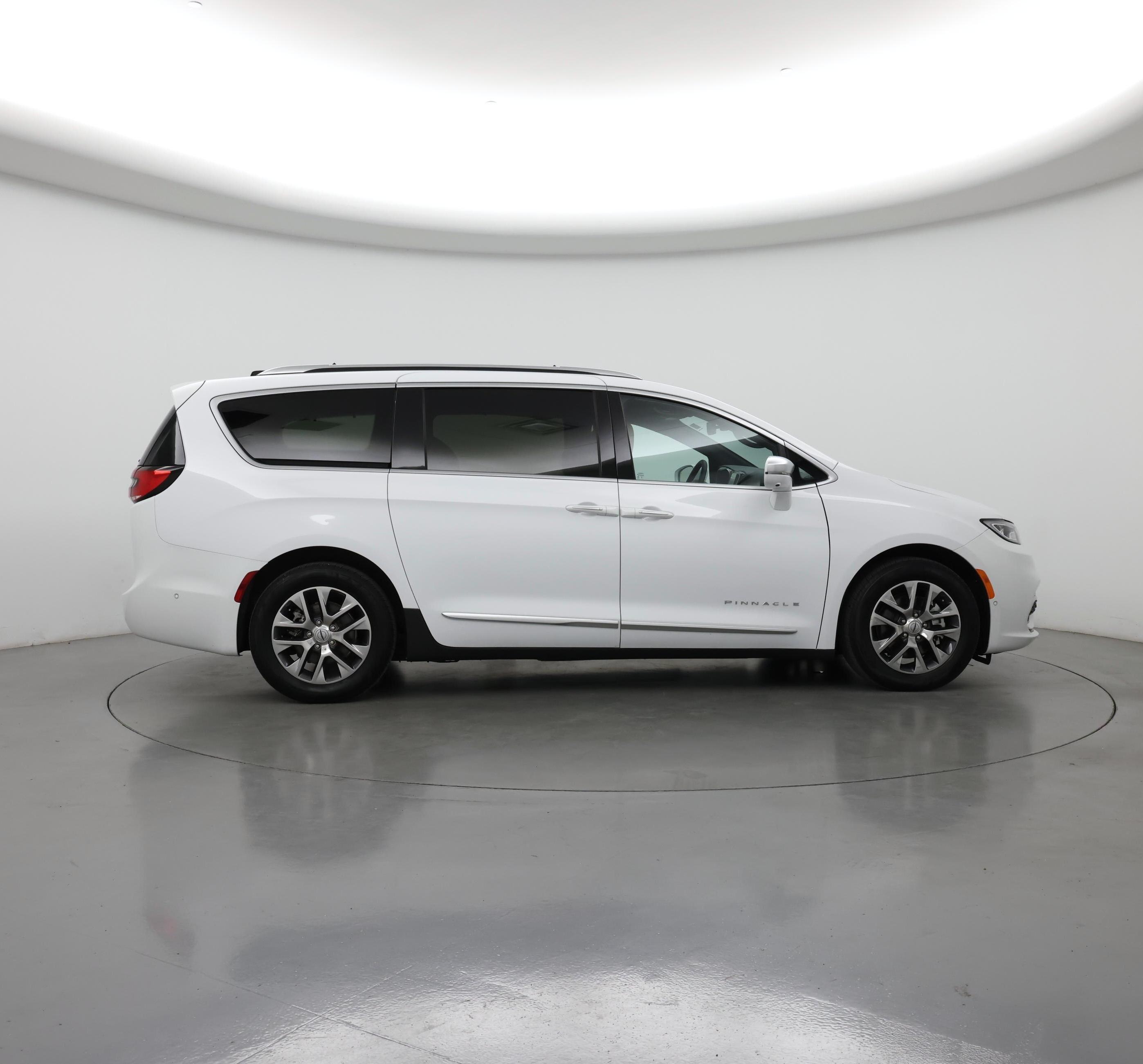 Thumbnail: 2024 Chrysler Pacifica - 7