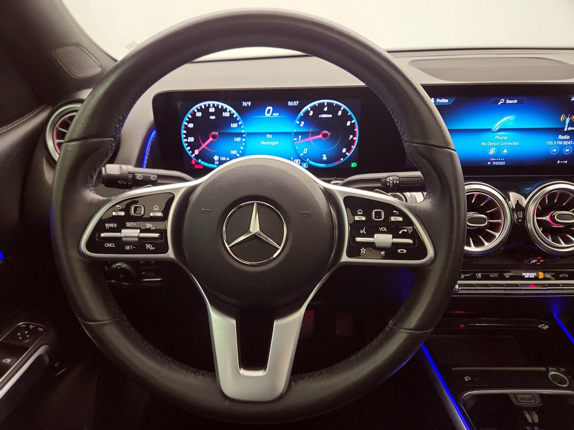 Thumbnail: 2022 Mercedes-Benz GLB - 10