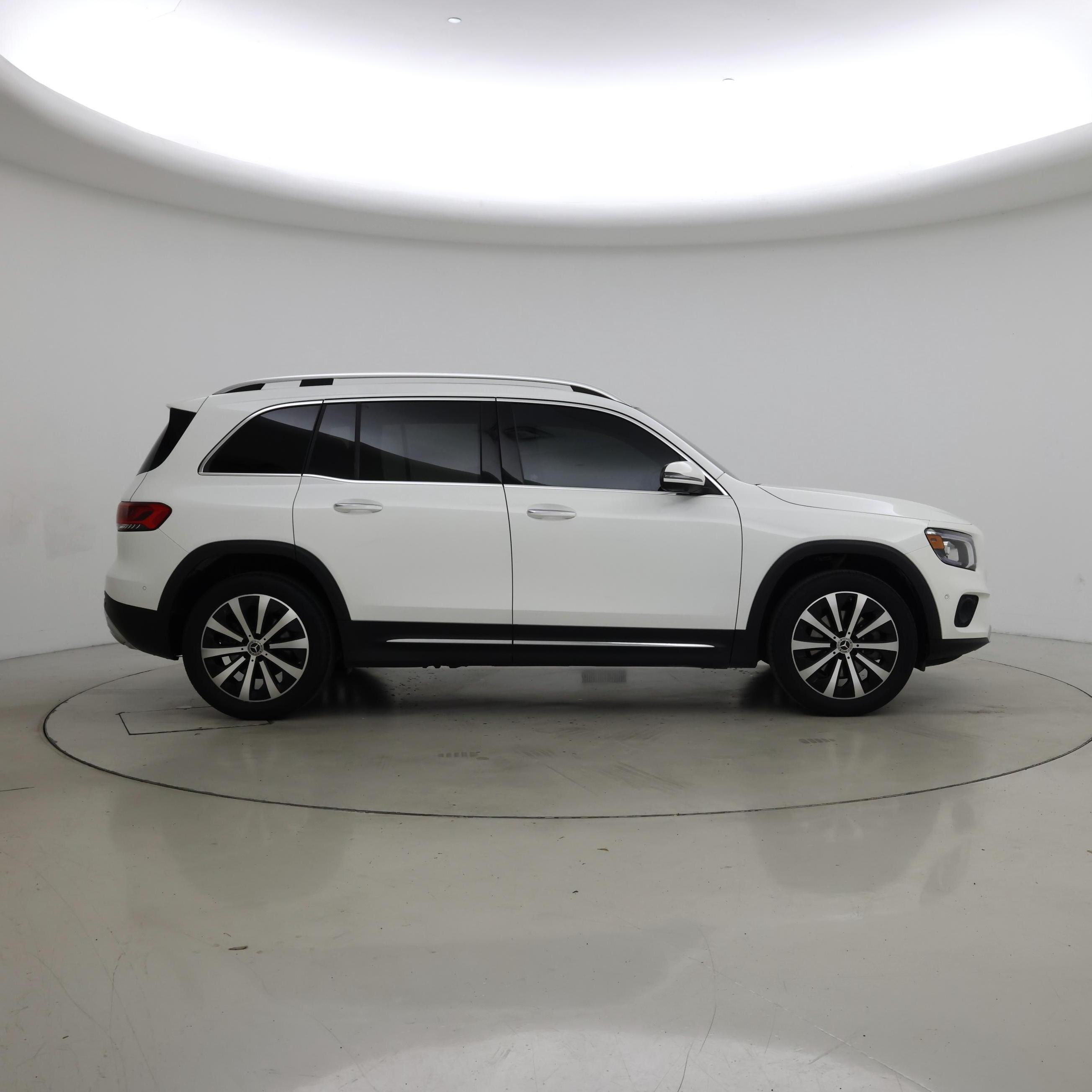 Thumbnail: 2022 Mercedes-Benz GLB - 7