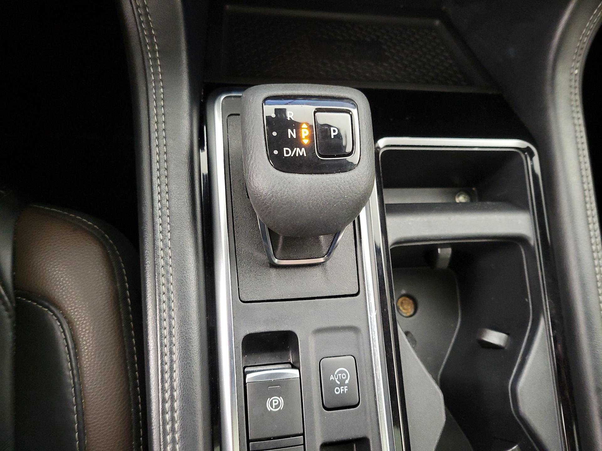 Thumbnail: 2023 Nissan Pathfinder - 18