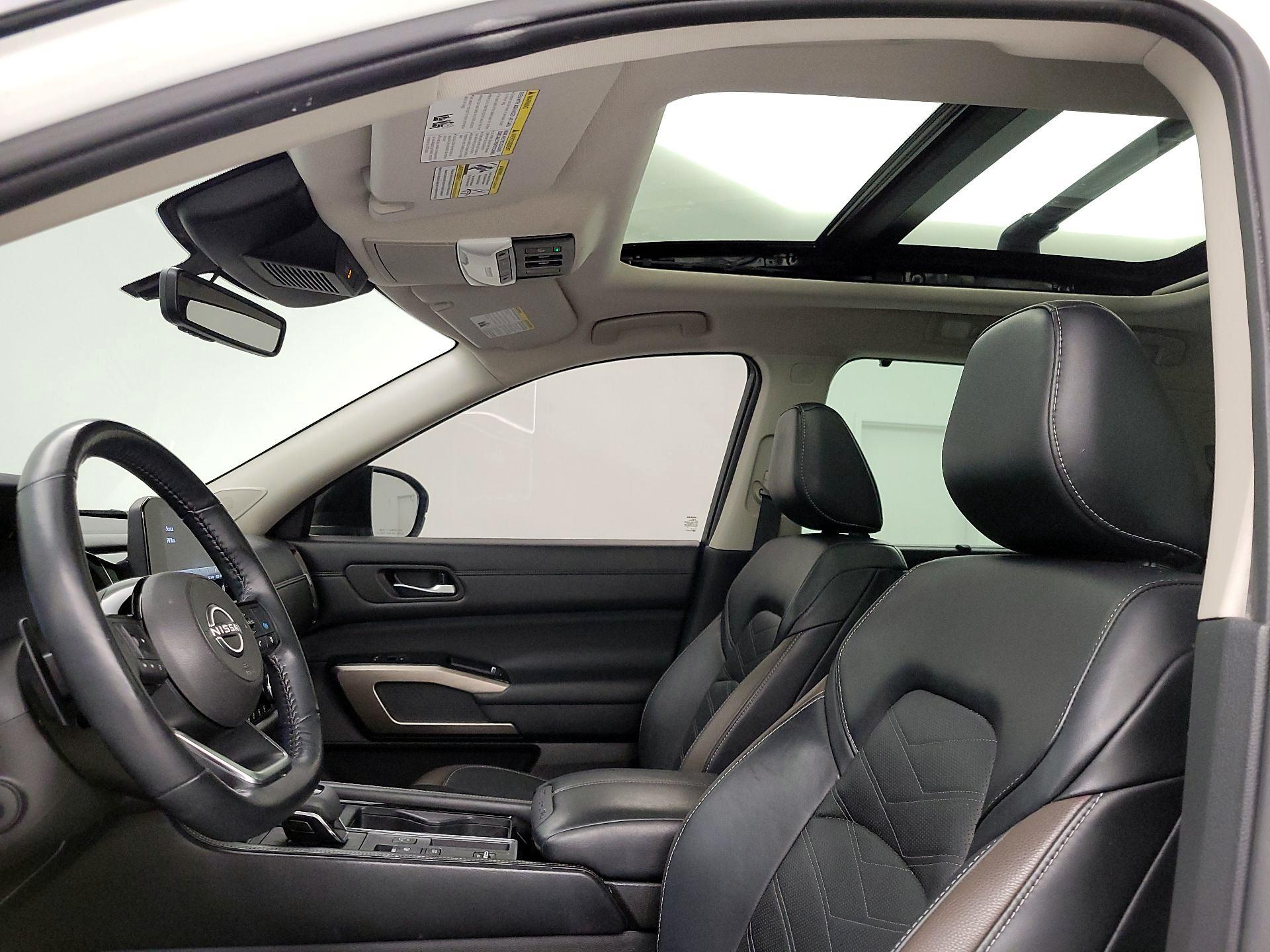 Thumbnail: 2023 Nissan Pathfinder - 20