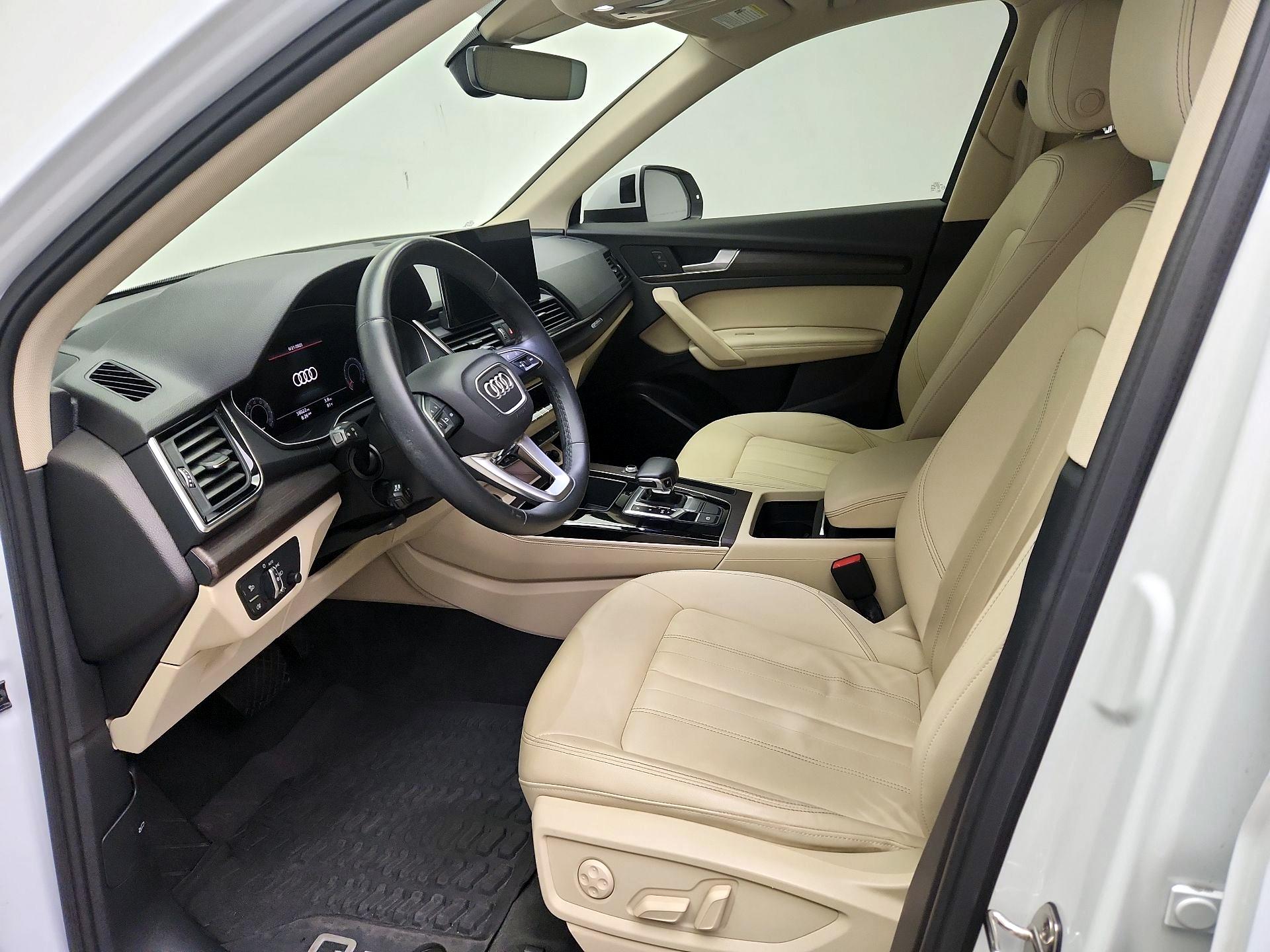Thumbnail: 2021 Audi Q5 - 11