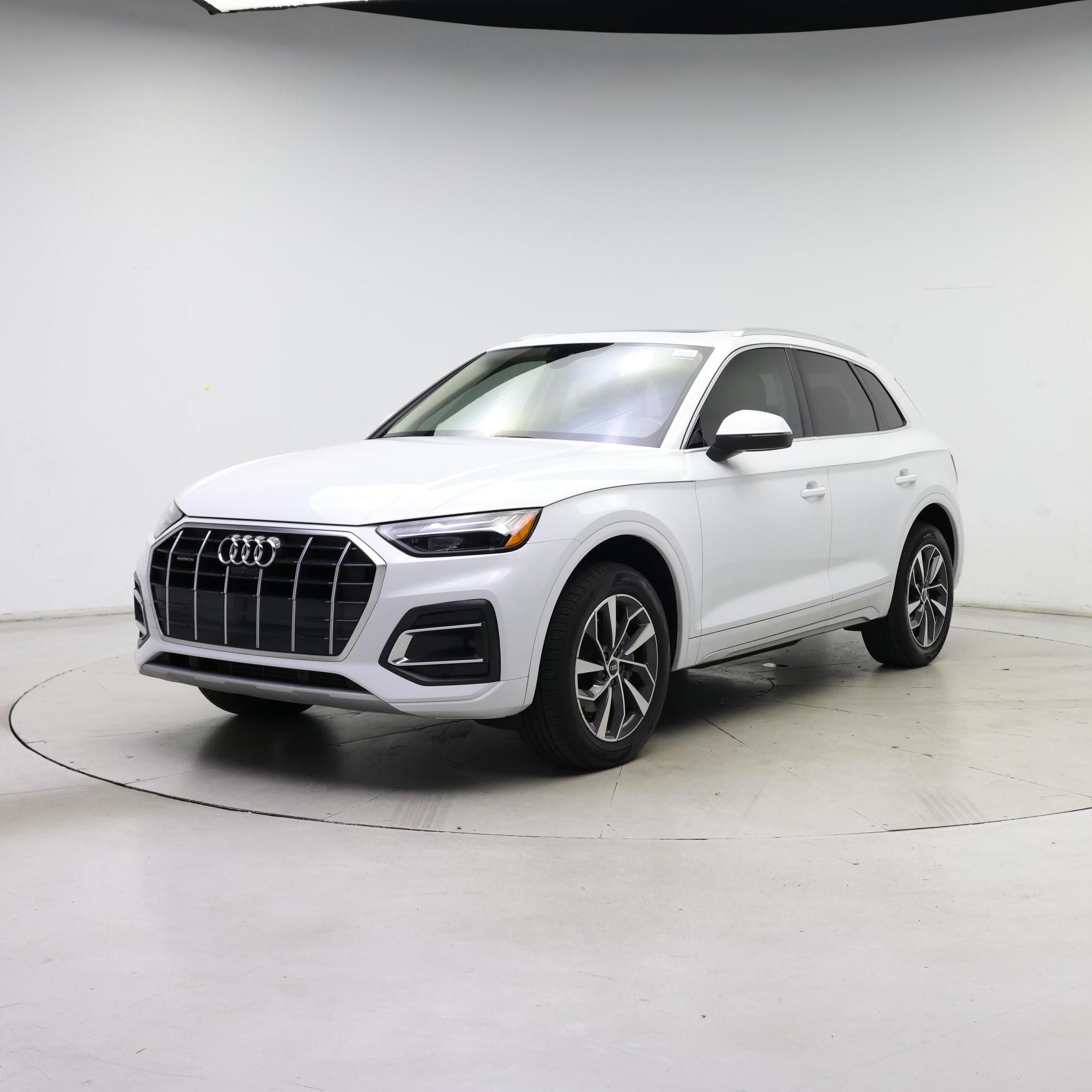 Thumbnail: 2021 Audi Q5 - 4