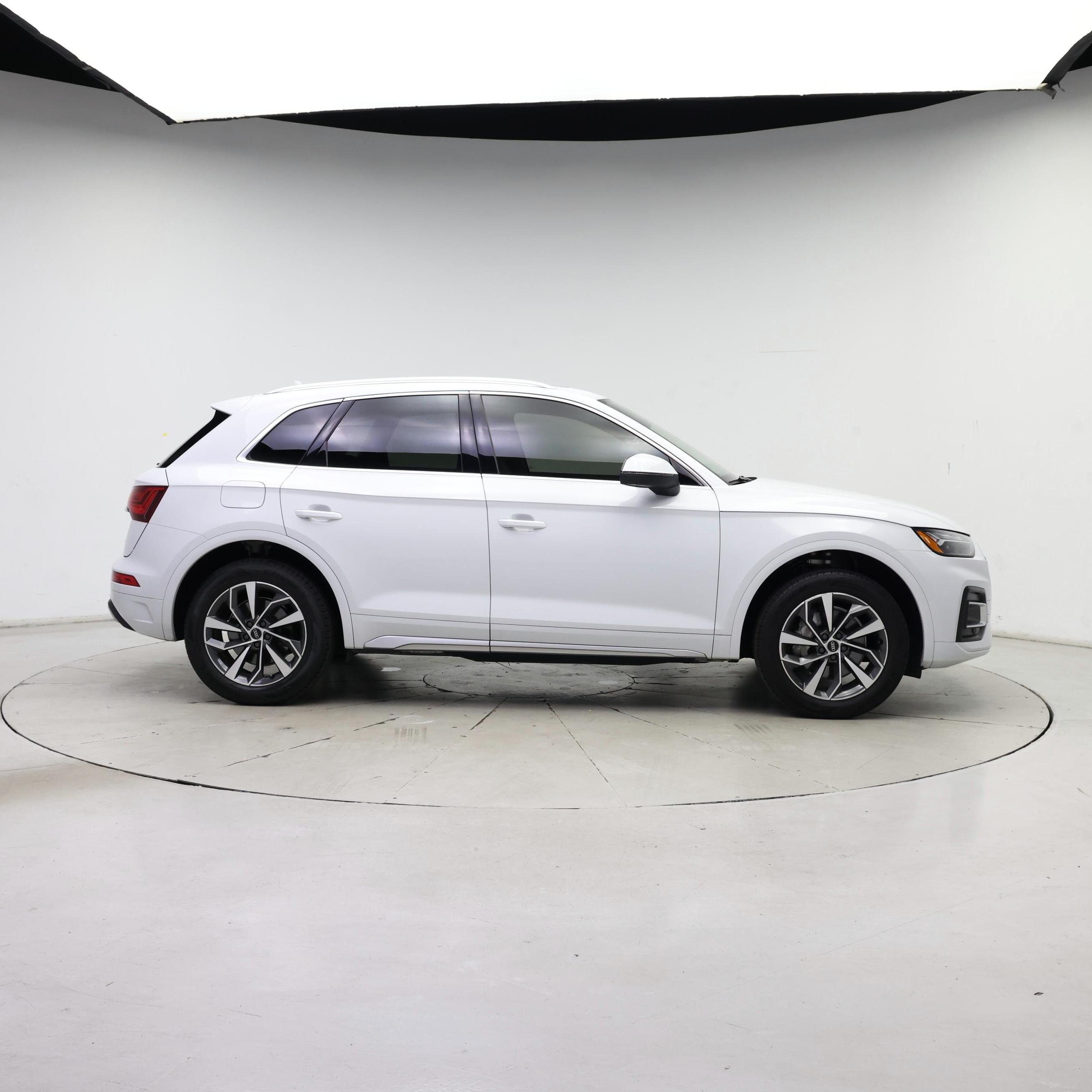 Thumbnail: 2021 Audi Q5 - 7