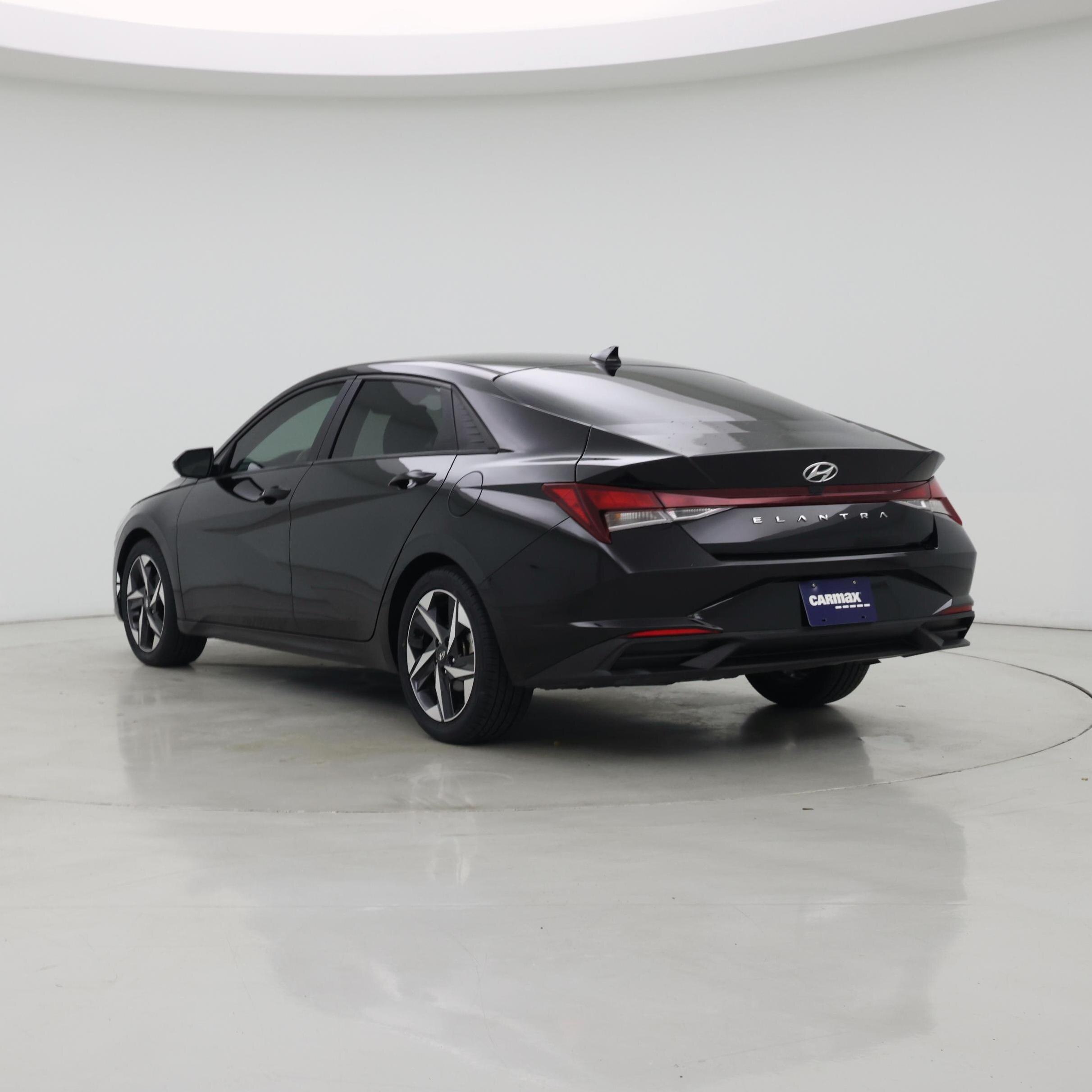 Thumbnail: 2023 Hyundai Elantra - 2