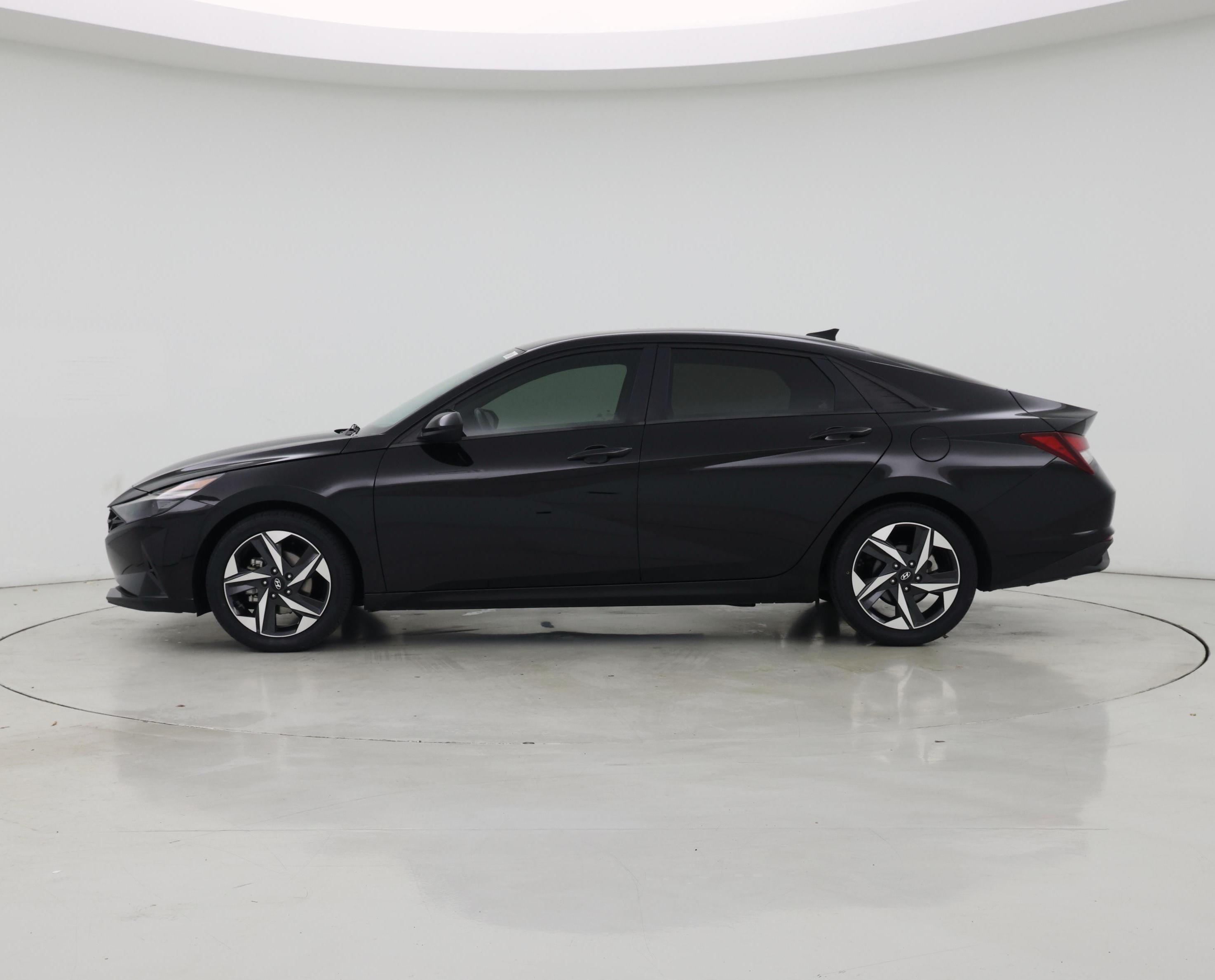 Thumbnail: 2023 Hyundai Elantra - 3