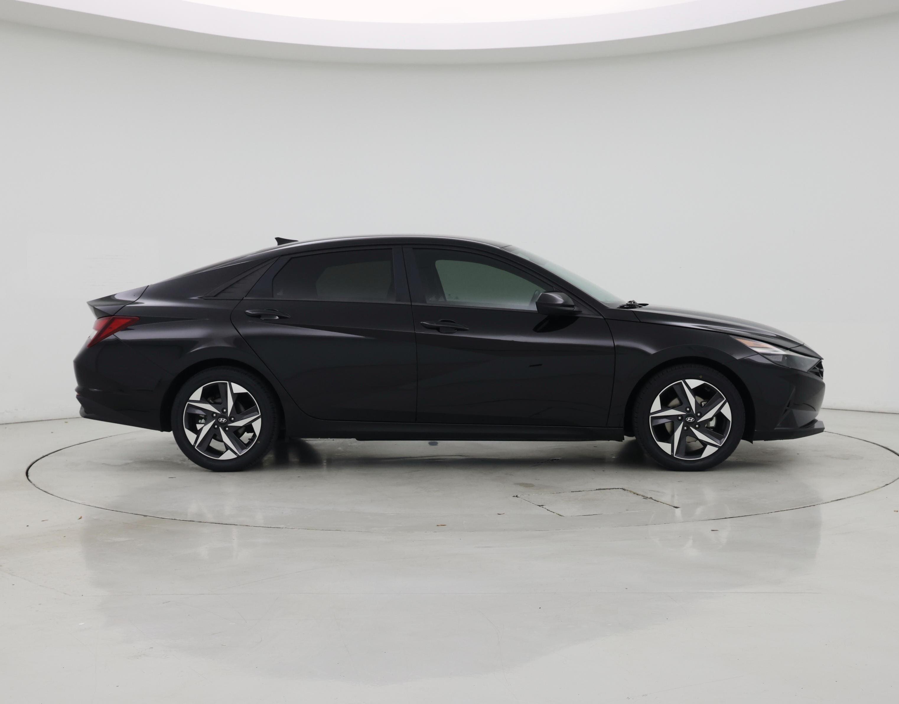 Thumbnail: 2023 Hyundai Elantra - 7