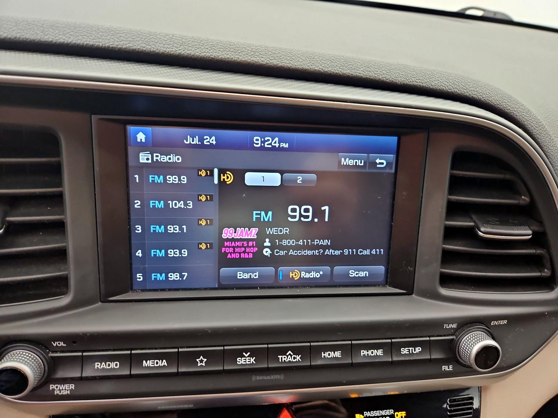 Thumbnail: 2019 Hyundai Elantra - 15
