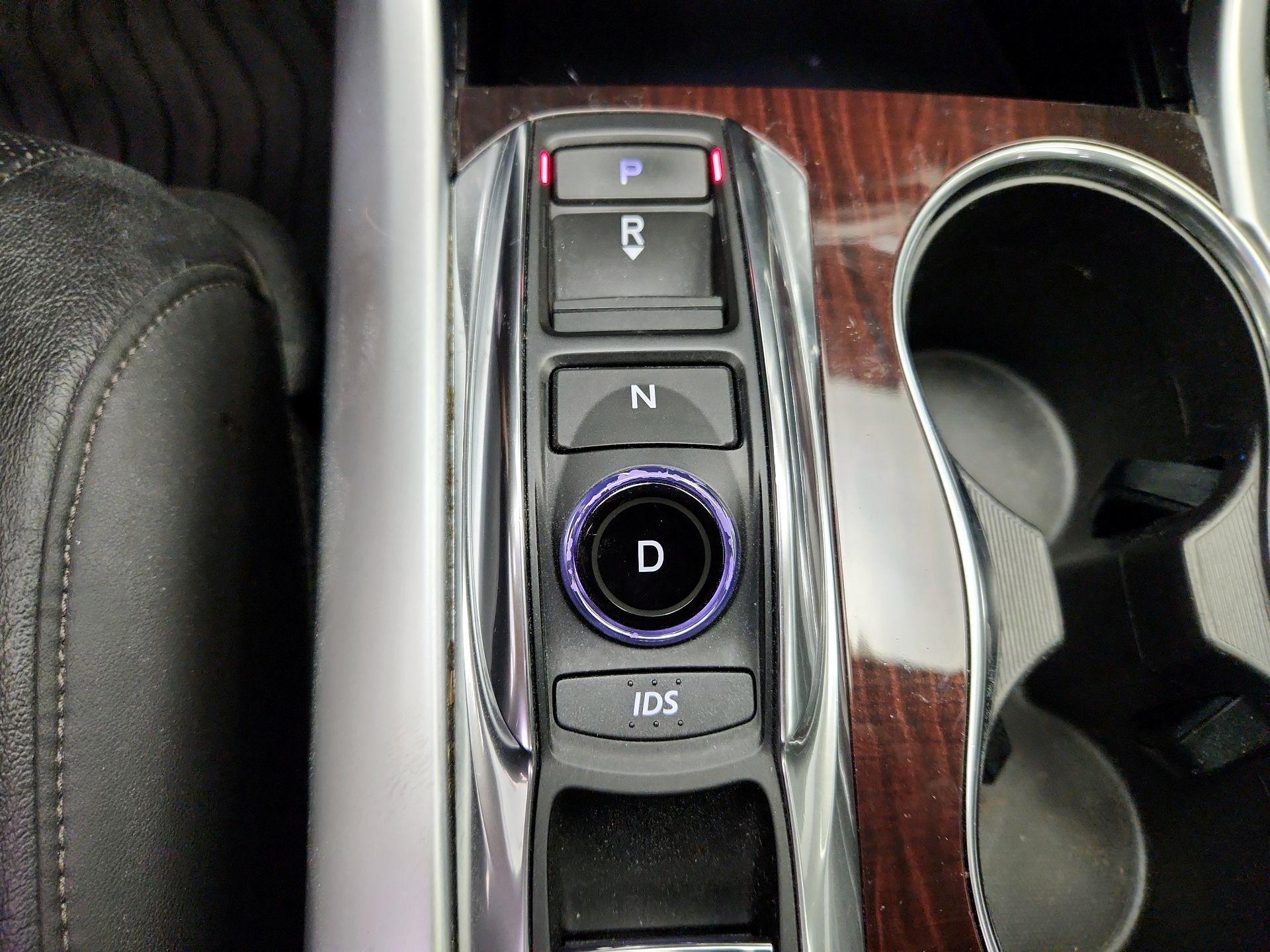 Thumbnail: 2015 Acura TLX - 18