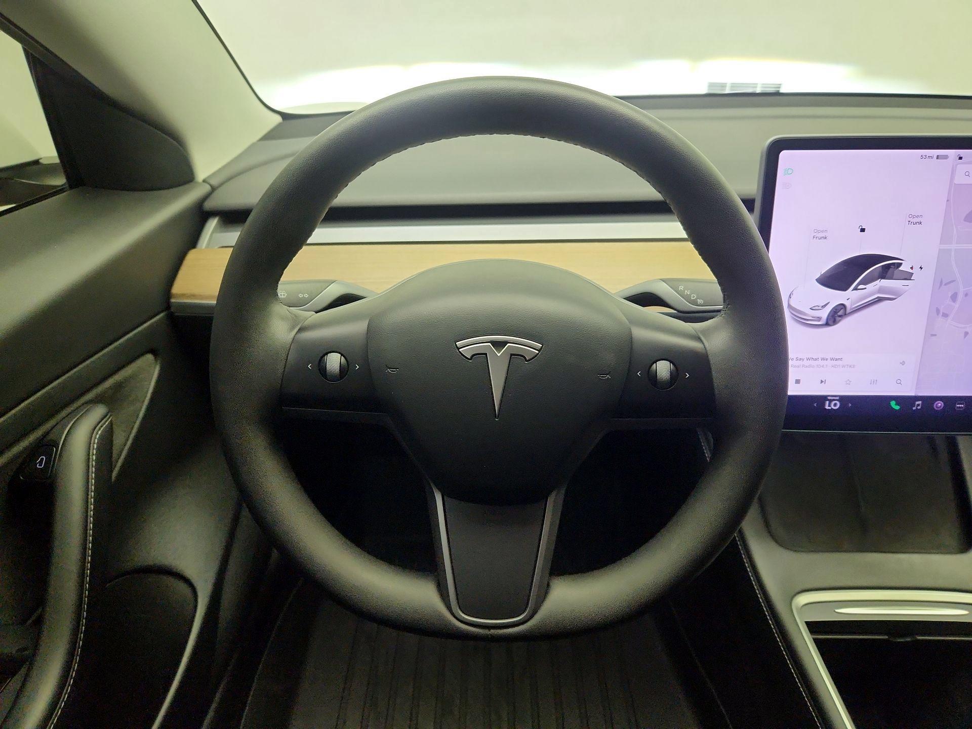 Thumbnail: 2021 Tesla Model 3 - 10