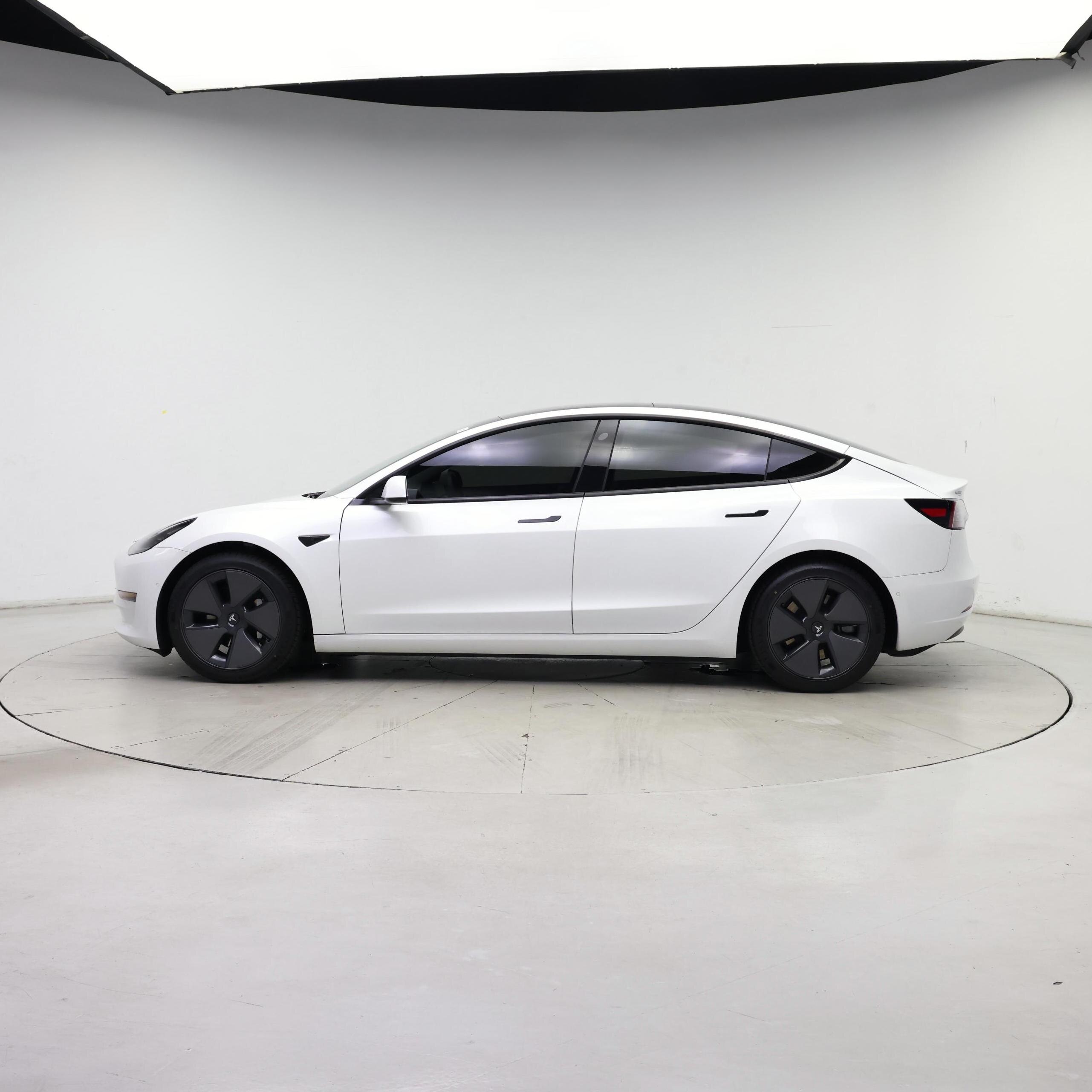 Thumbnail: 2021 Tesla Model 3 - 3