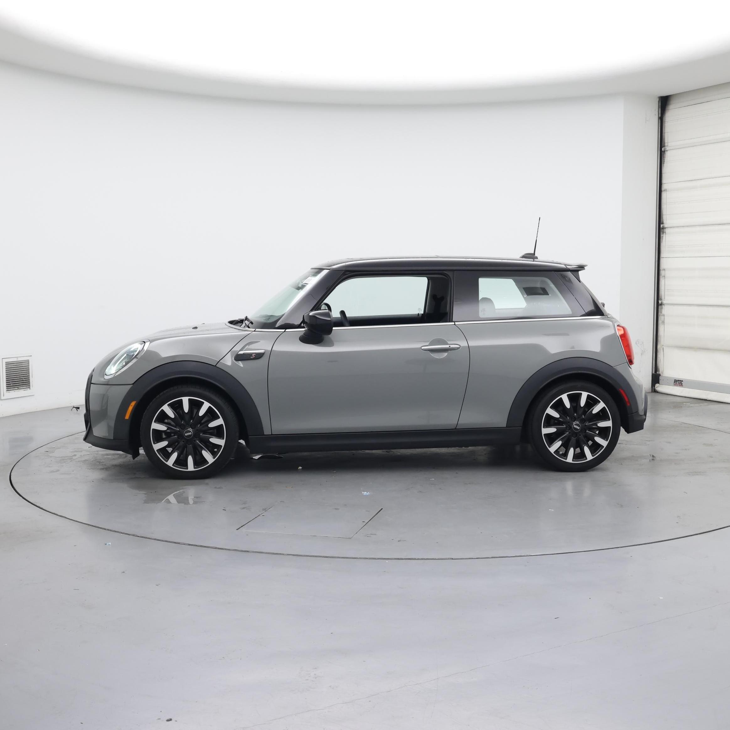 Thumbnail: 2023 MINI Cooper Hardtop - 3