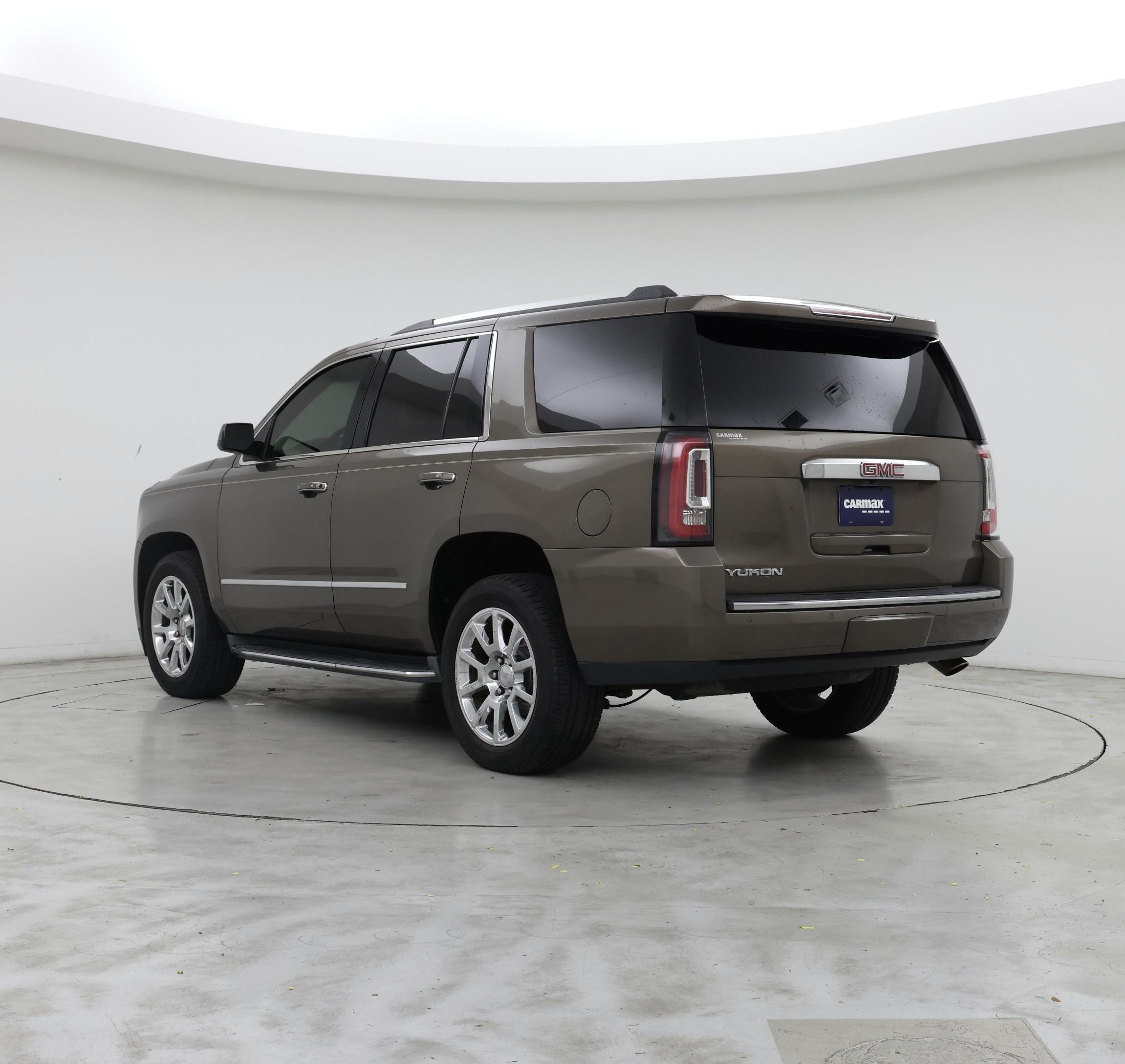 Thumbnail: 2015 GMC Yukon - 2