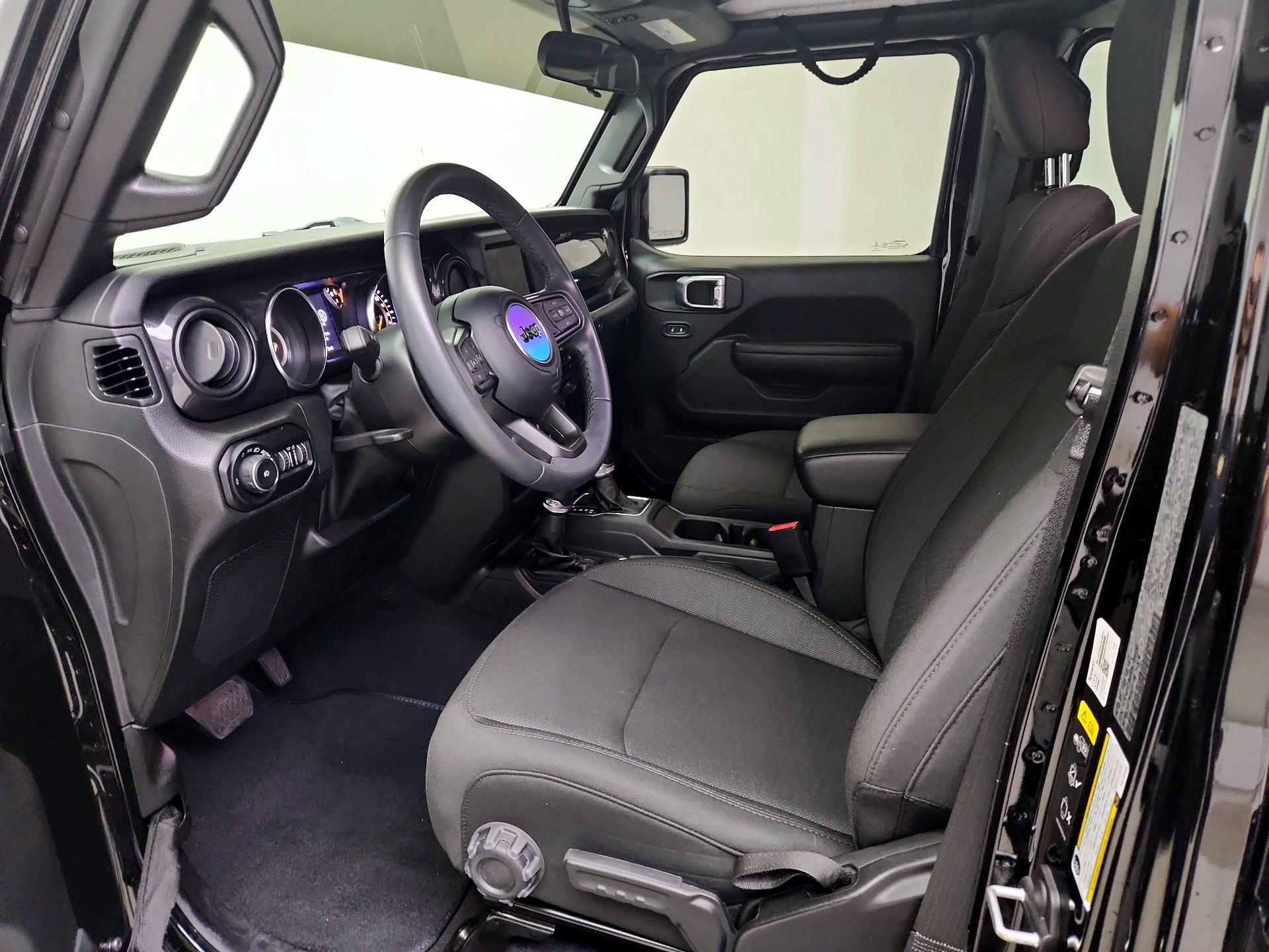 Thumbnail: 2022 Jeep Wrangler - 11