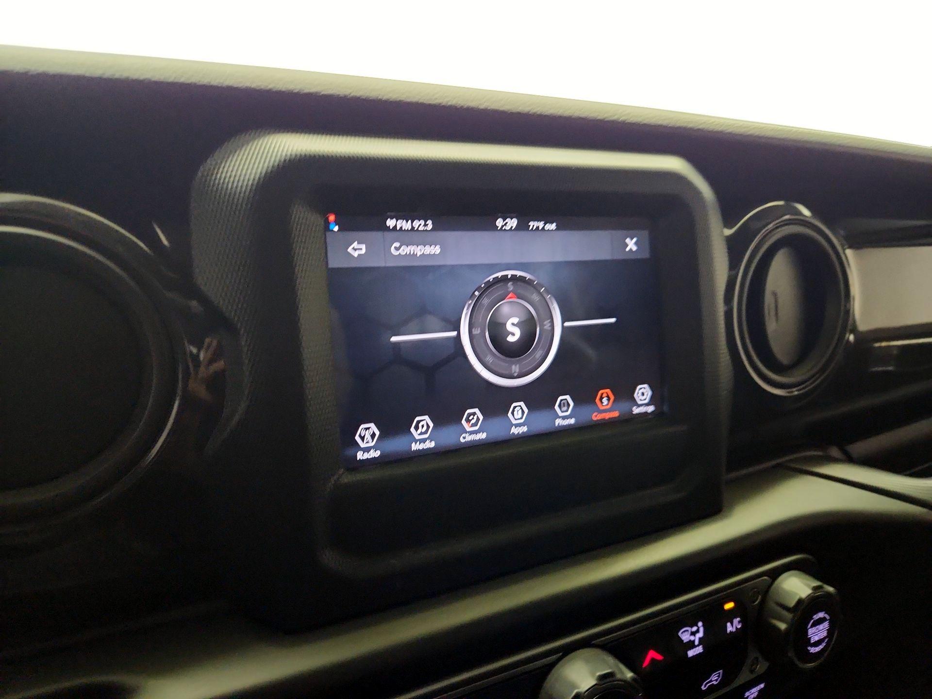 Thumbnail: 2022 Jeep Wrangler - 14