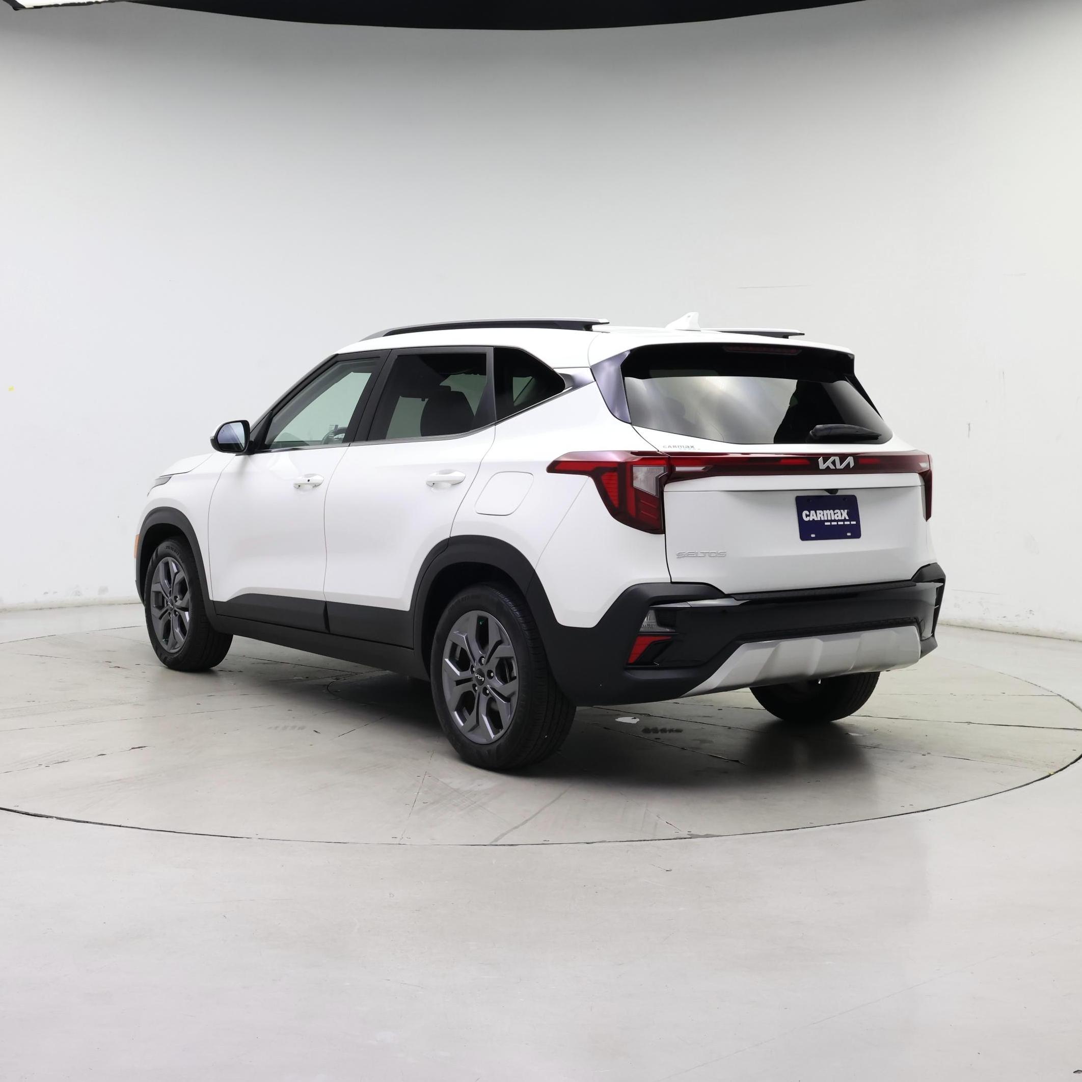 Thumbnail: 2024 Kia Seltos - 2