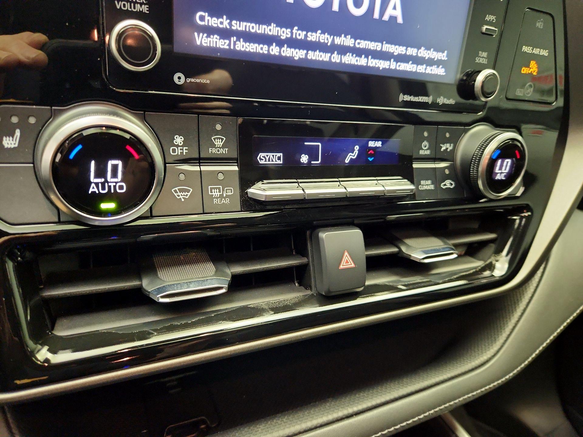 Thumbnail: 2021 Toyota Highlander - 17