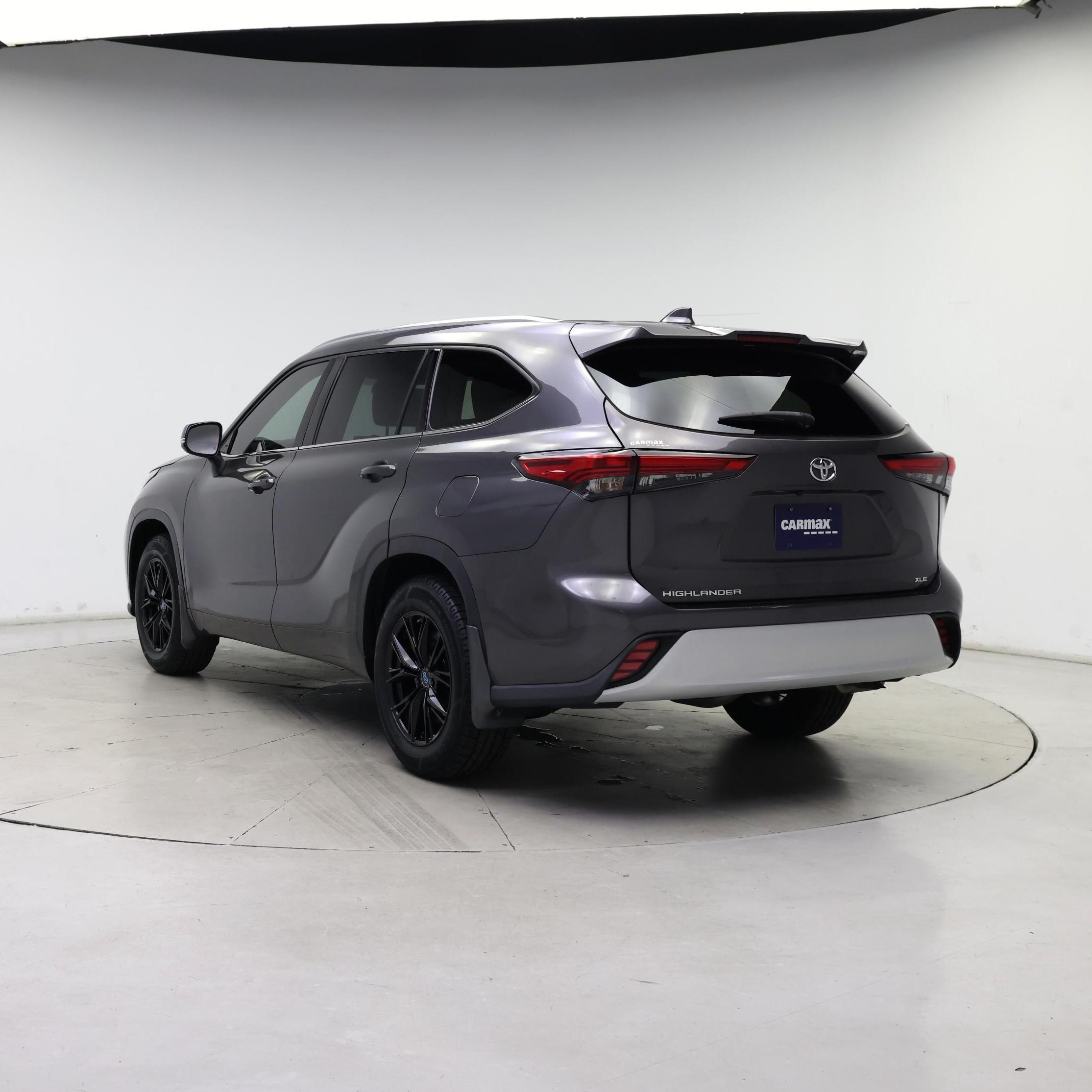 Thumbnail: 2021 Toyota Highlander - 2