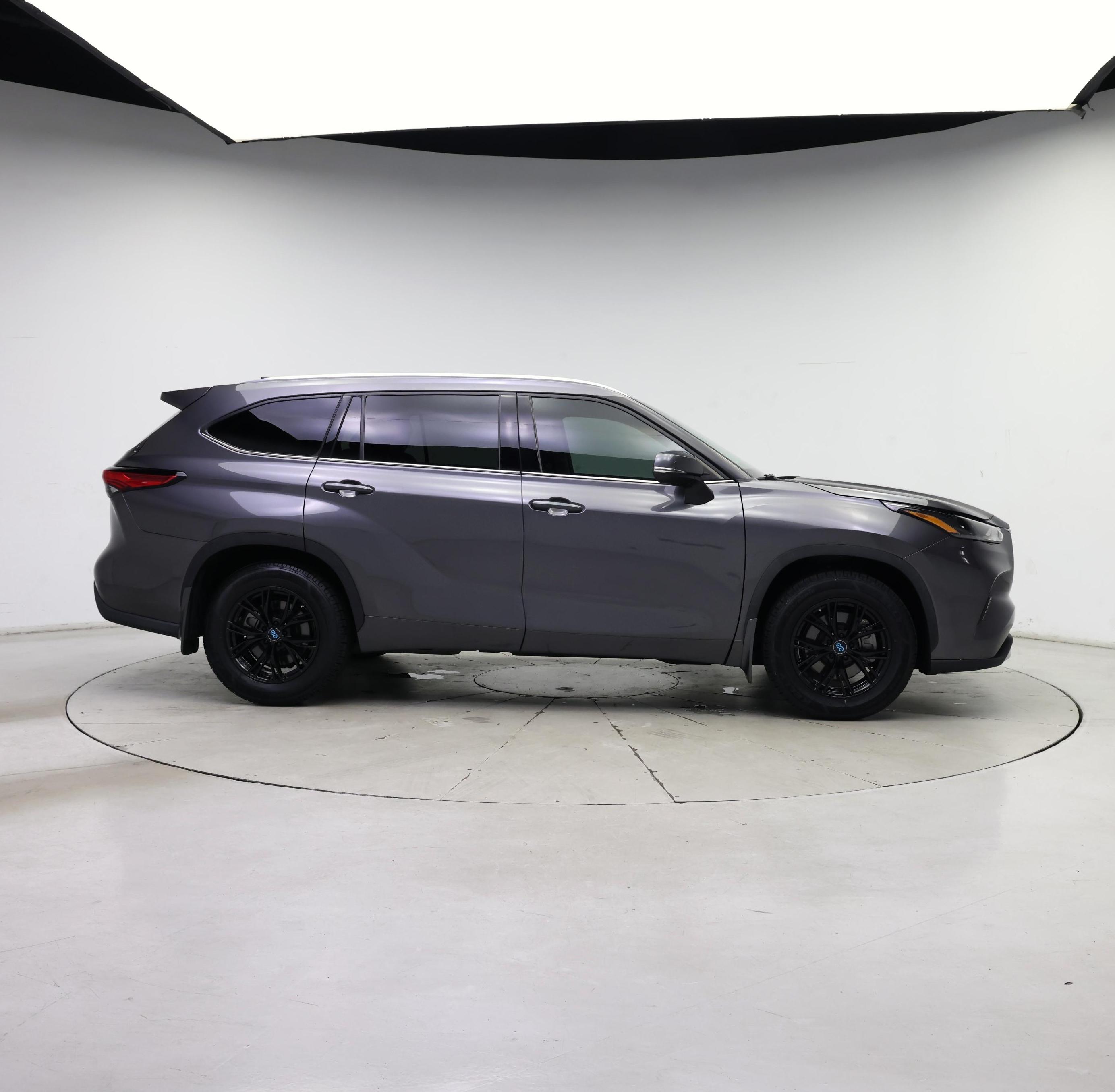 Thumbnail: 2021 Toyota Highlander - 7