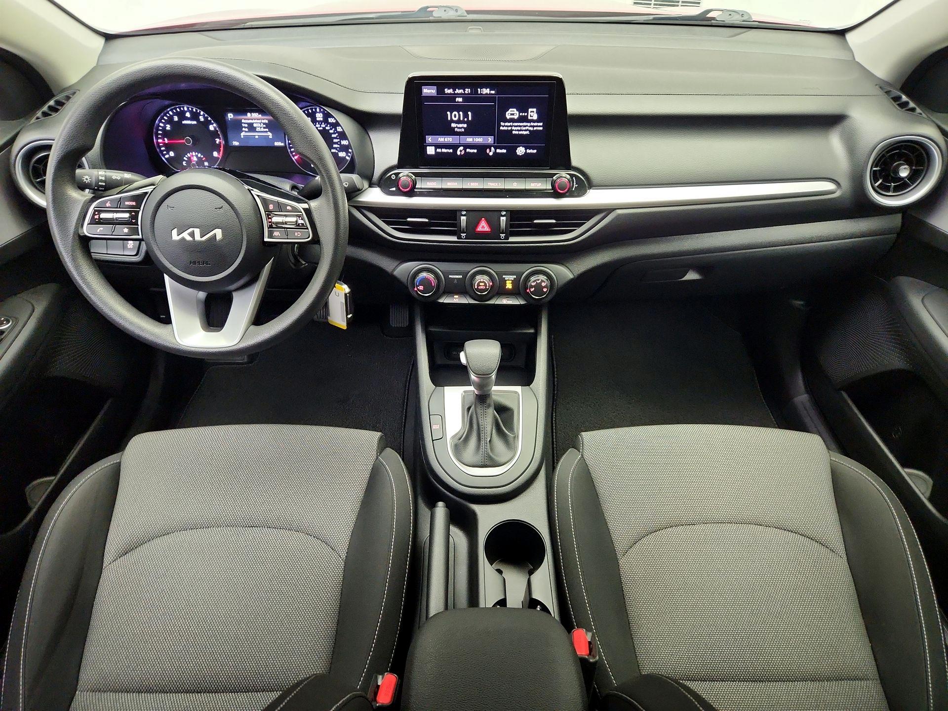 Thumbnail: 2024 Kia Forte - 9