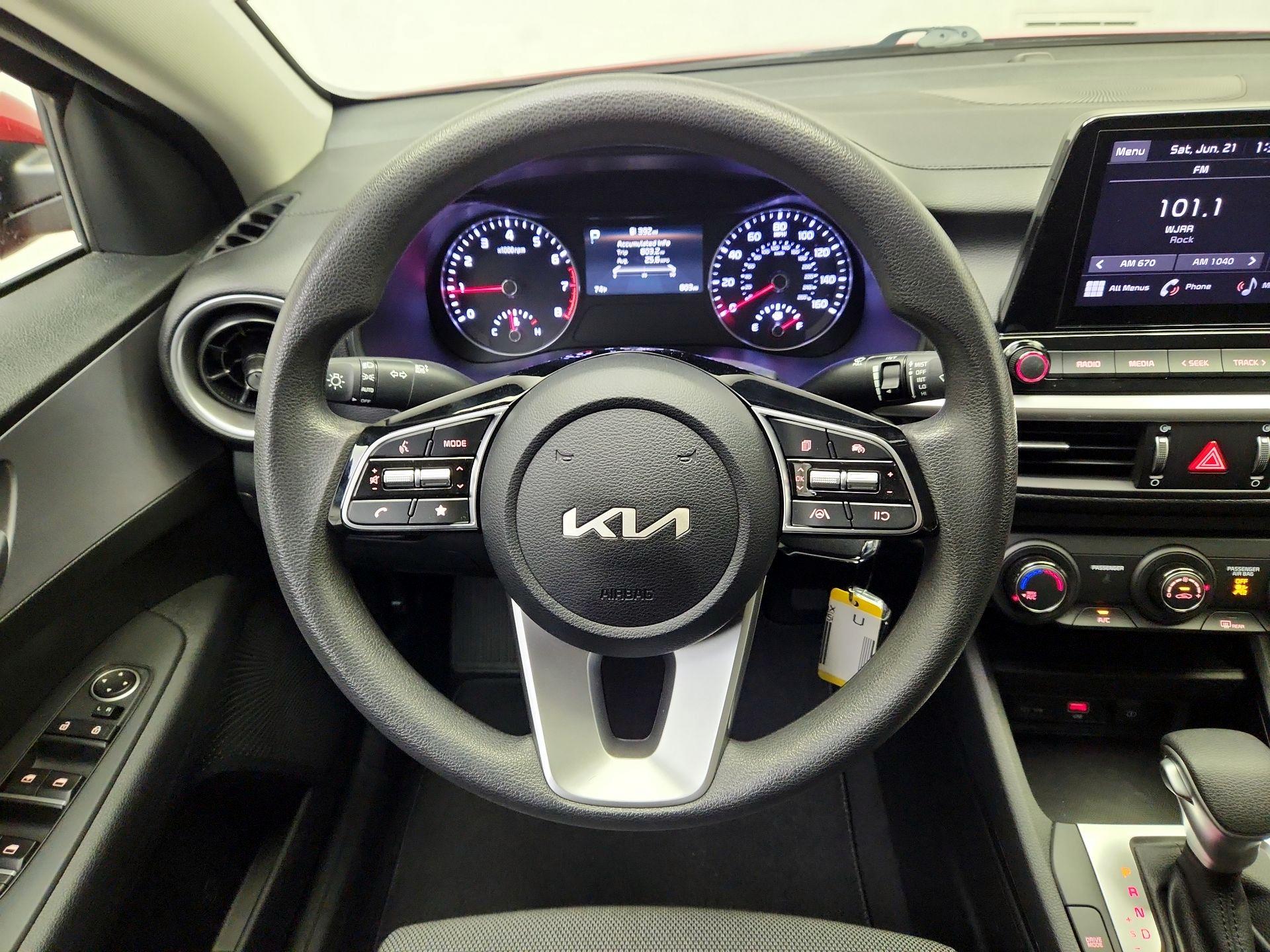 Thumbnail: 2024 Kia Forte - 10