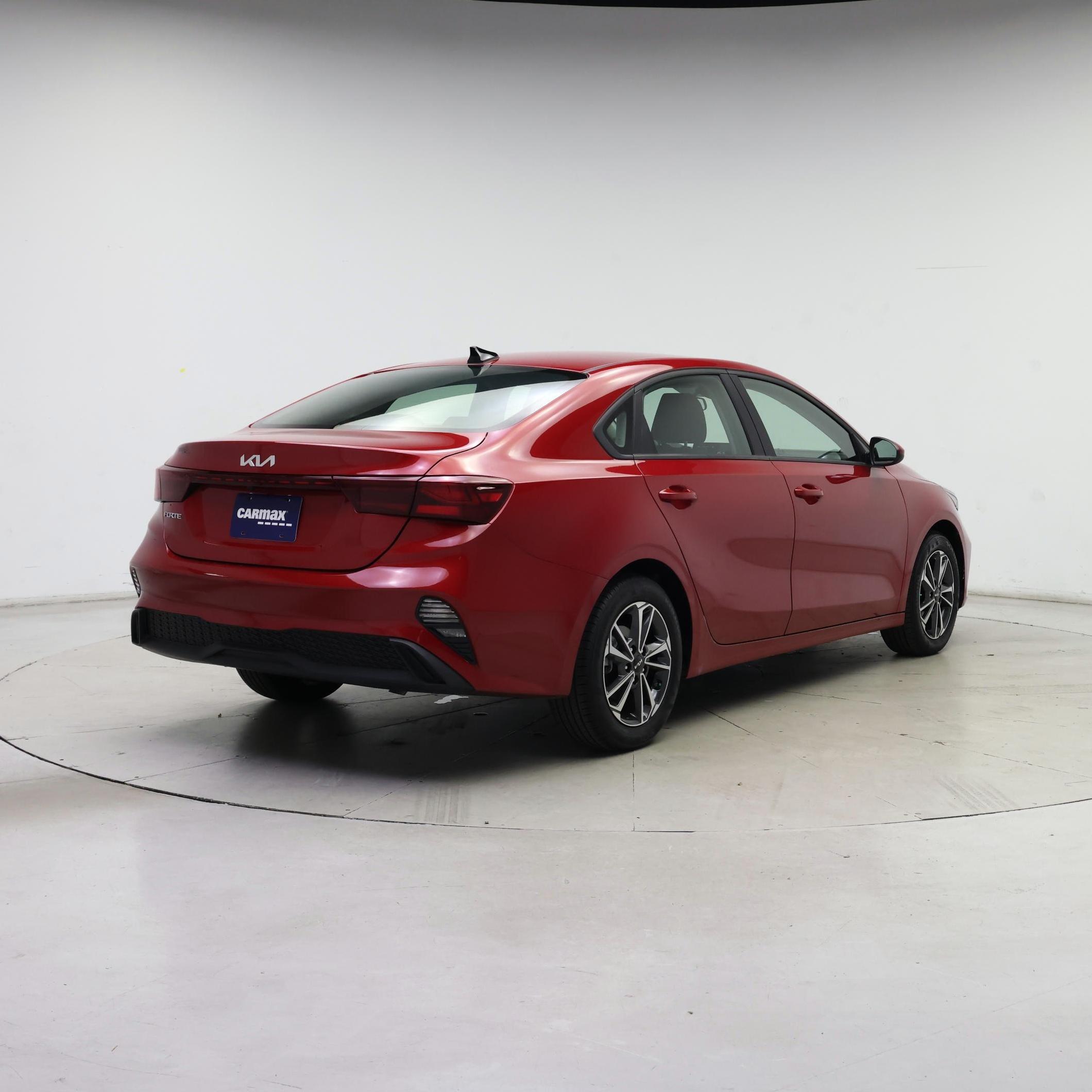 Thumbnail: 2024 Kia Forte - 8