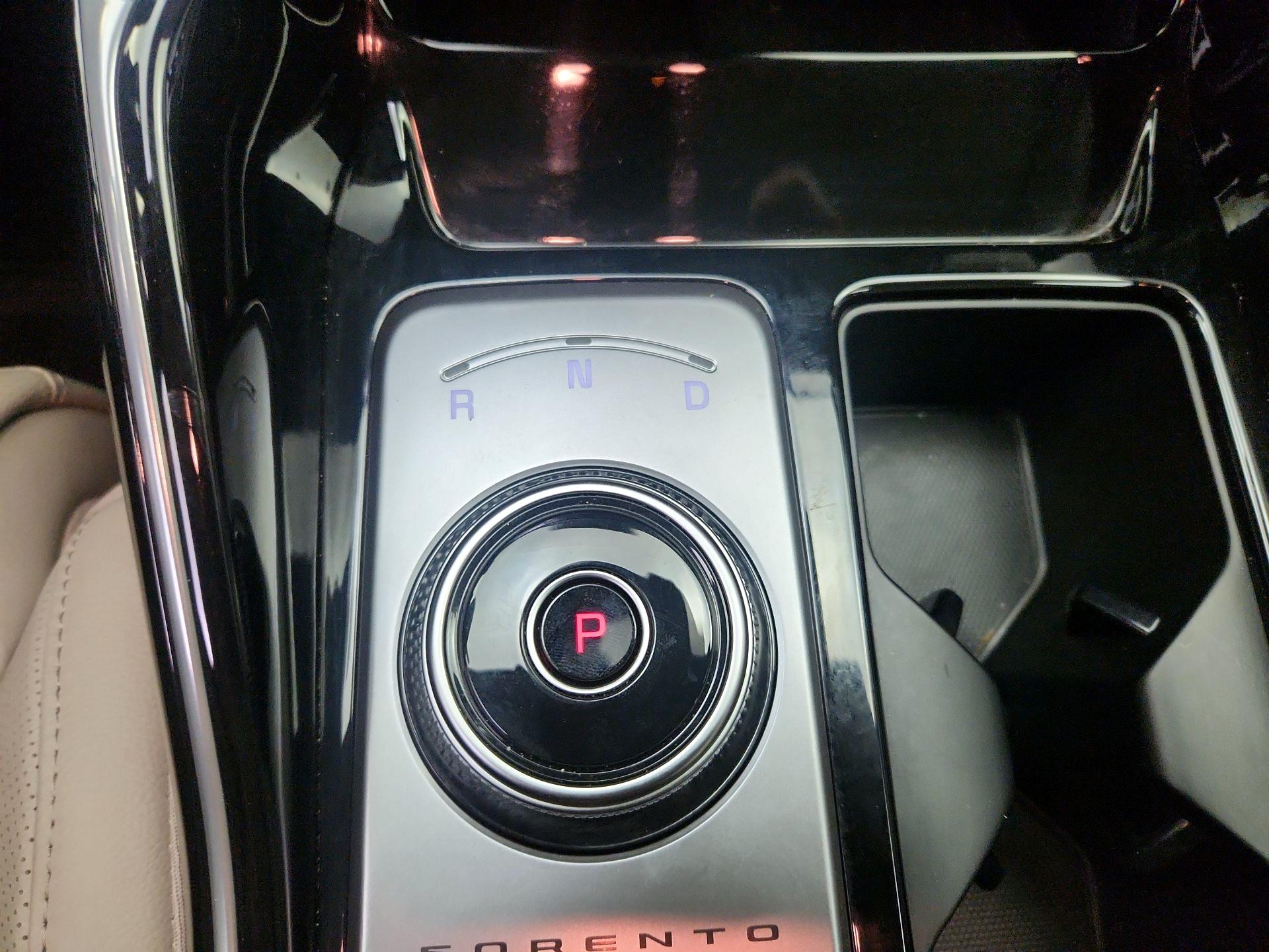Thumbnail: 2024 Kia Sorento - 18