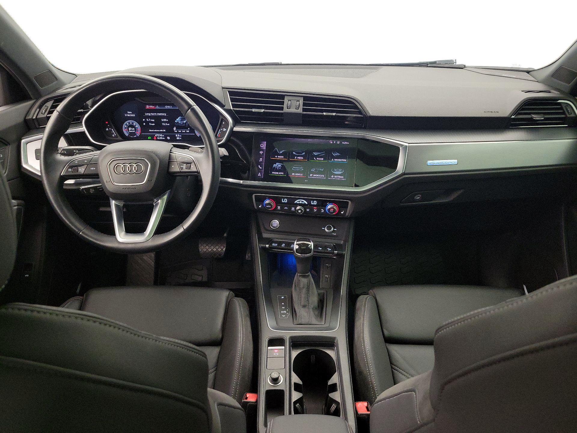 Thumbnail: 2020 Audi Q3 - 9
