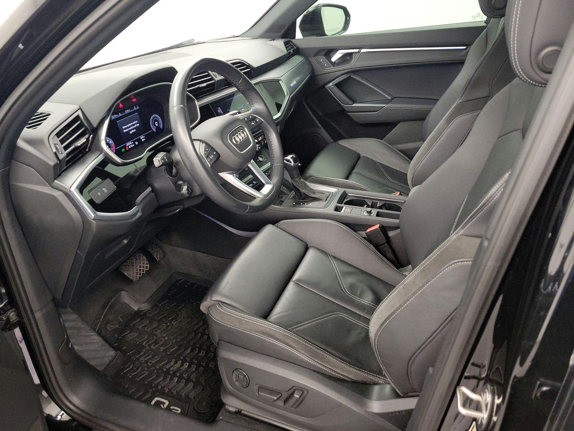 Thumbnail: 2020 Audi Q3 - 11