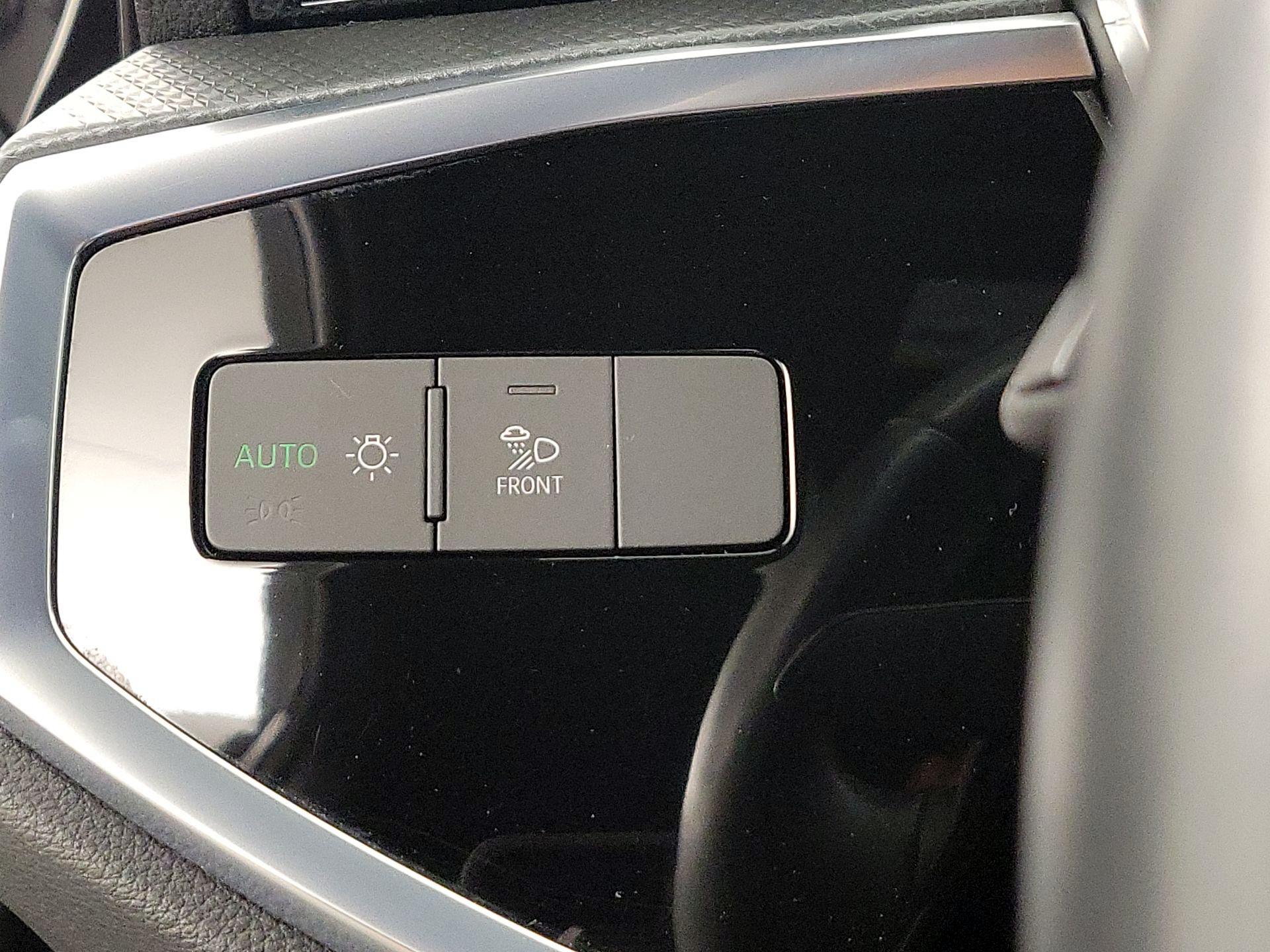 Thumbnail: 2020 Audi Q3 - 13