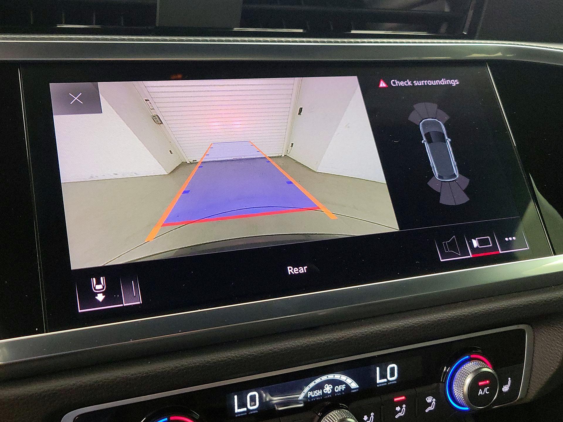 Thumbnail: 2020 Audi Q3 - 15