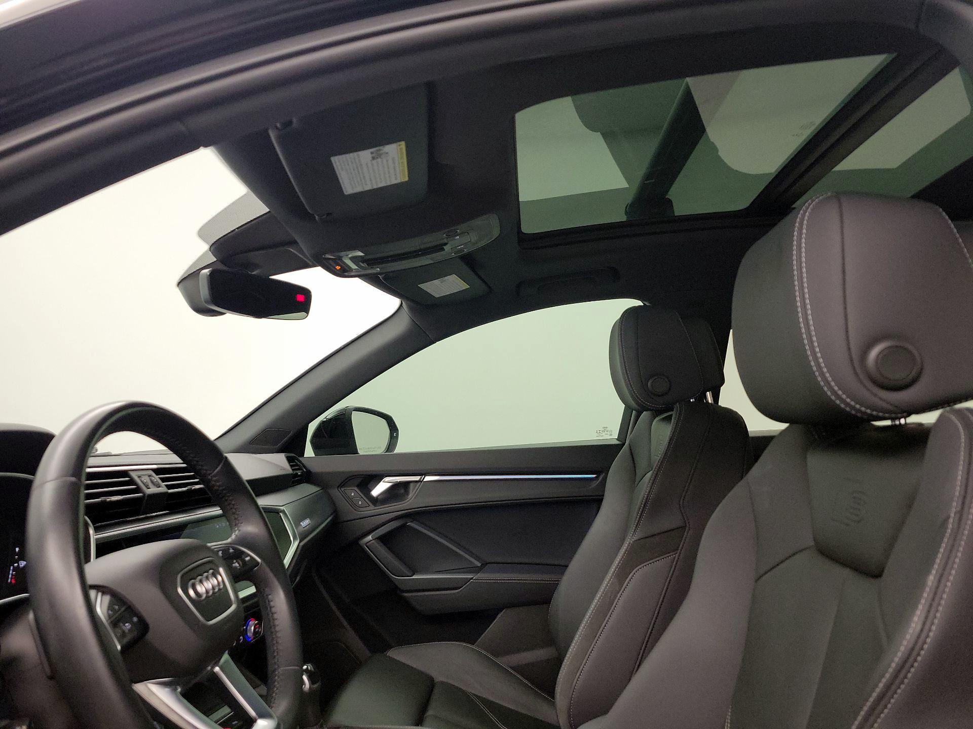 Thumbnail: 2020 Audi Q3 - 20