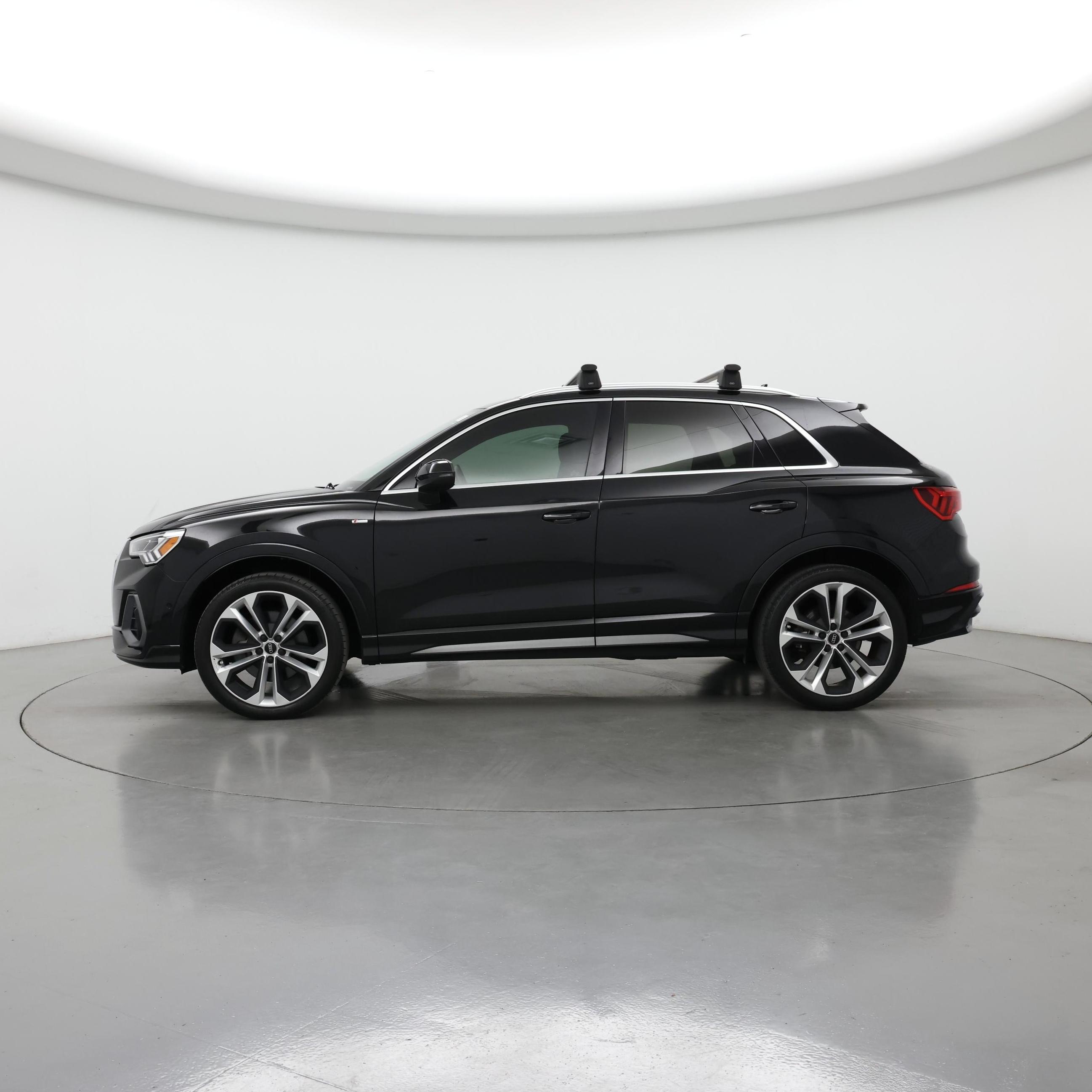 Thumbnail: 2020 Audi Q3 - 3