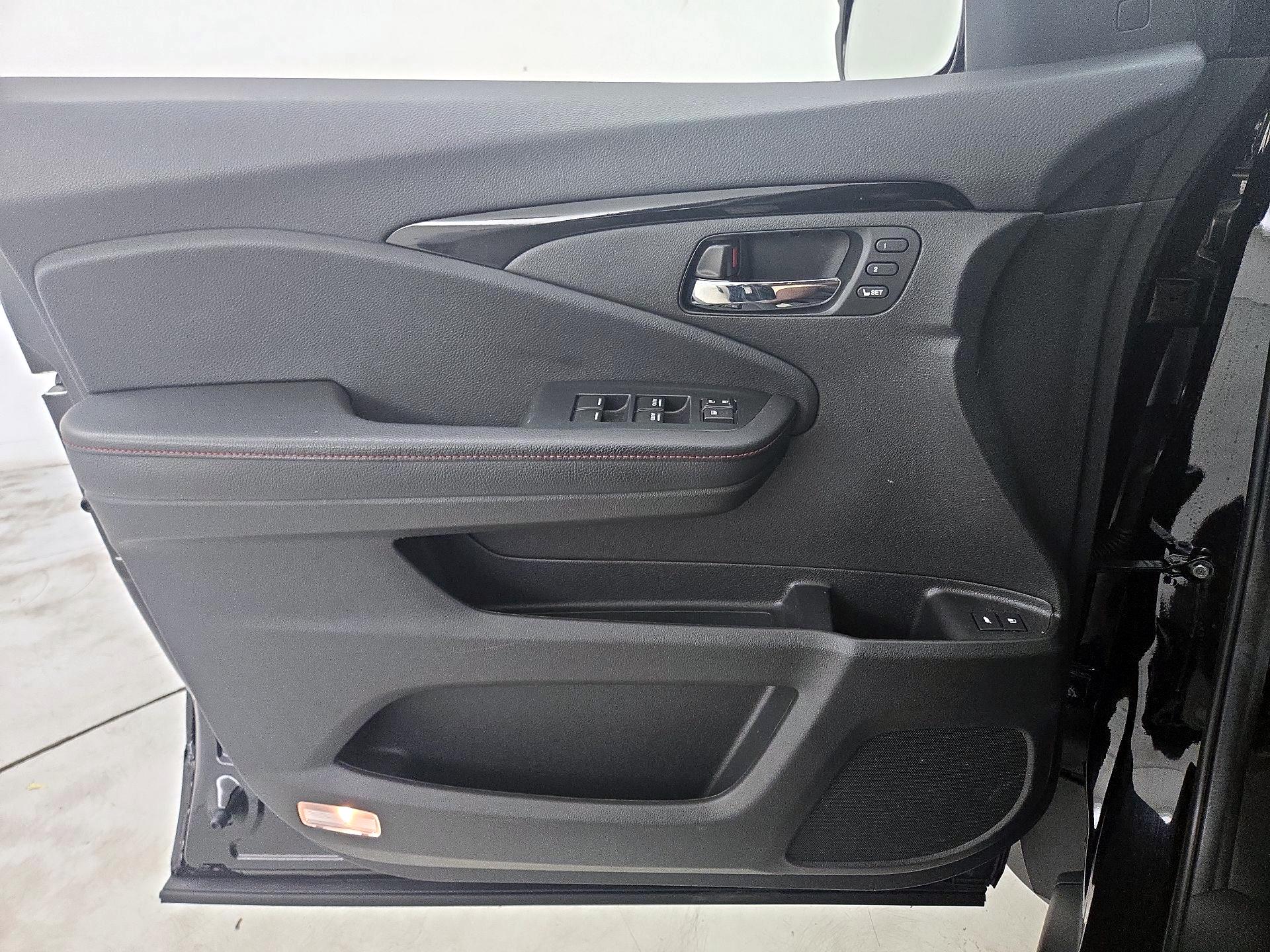 Thumbnail: 2022 Honda Pilot - 12