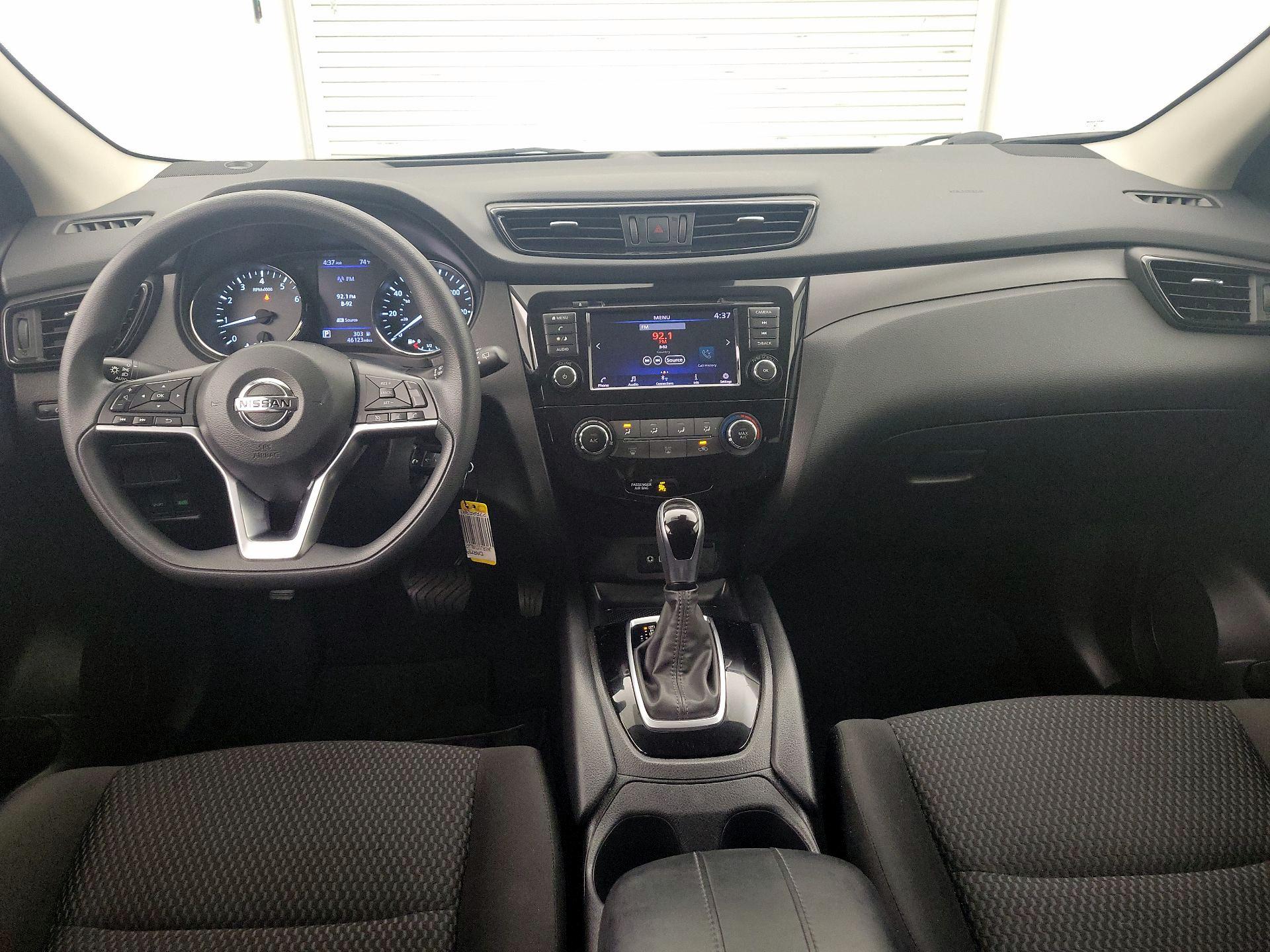 Thumbnail: 2020 Nissan Rogue Sport - 9