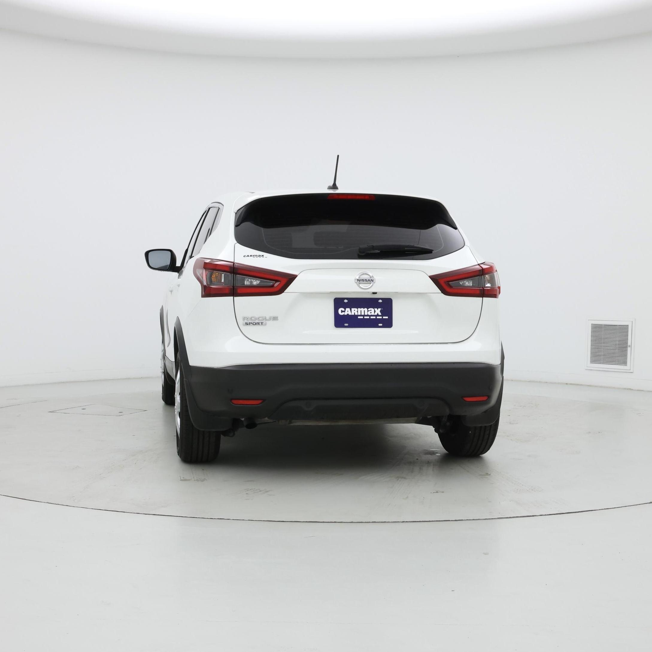 Thumbnail: 2020 Nissan Rogue Sport - 6