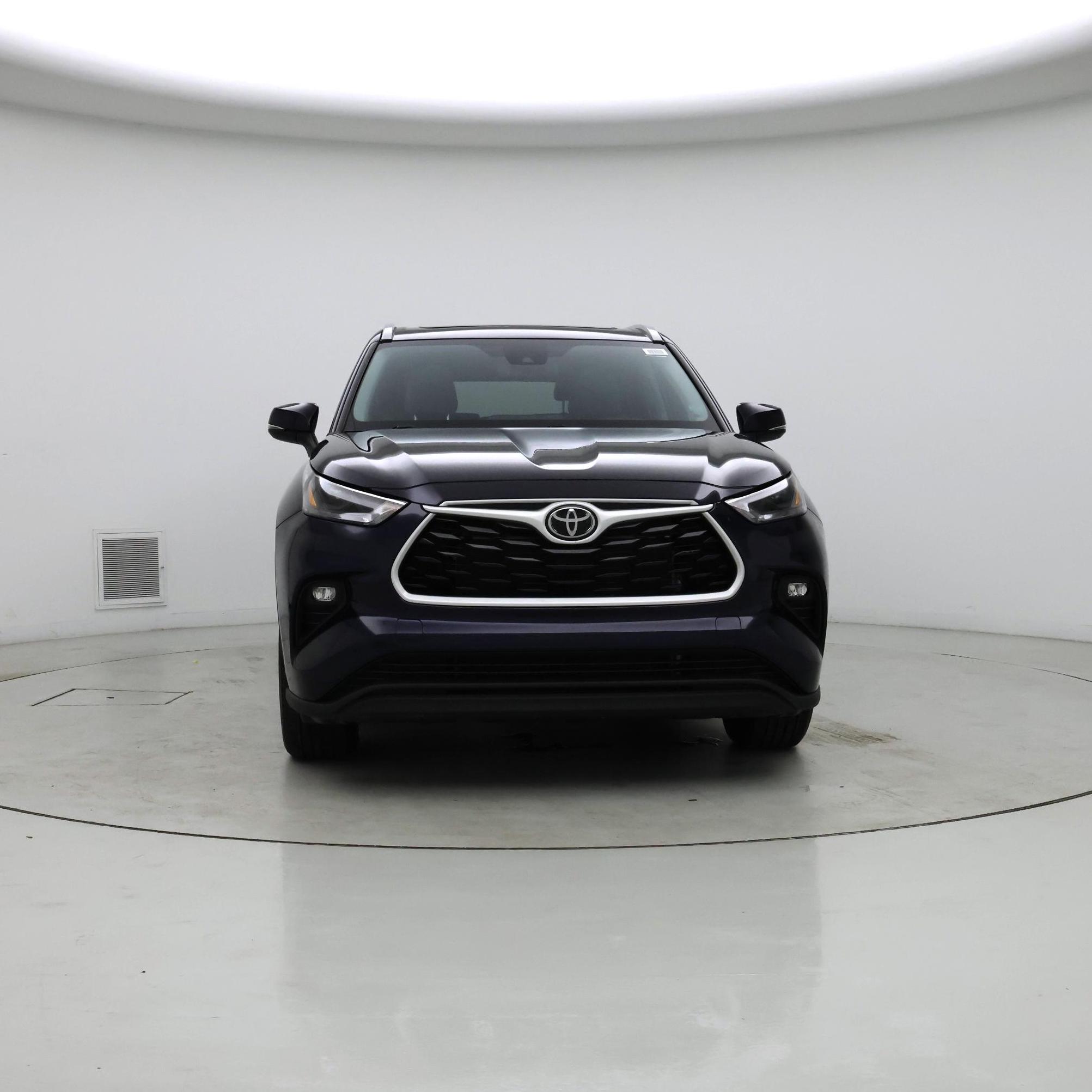 Thumbnail: 2023 Toyota Highlander - 5