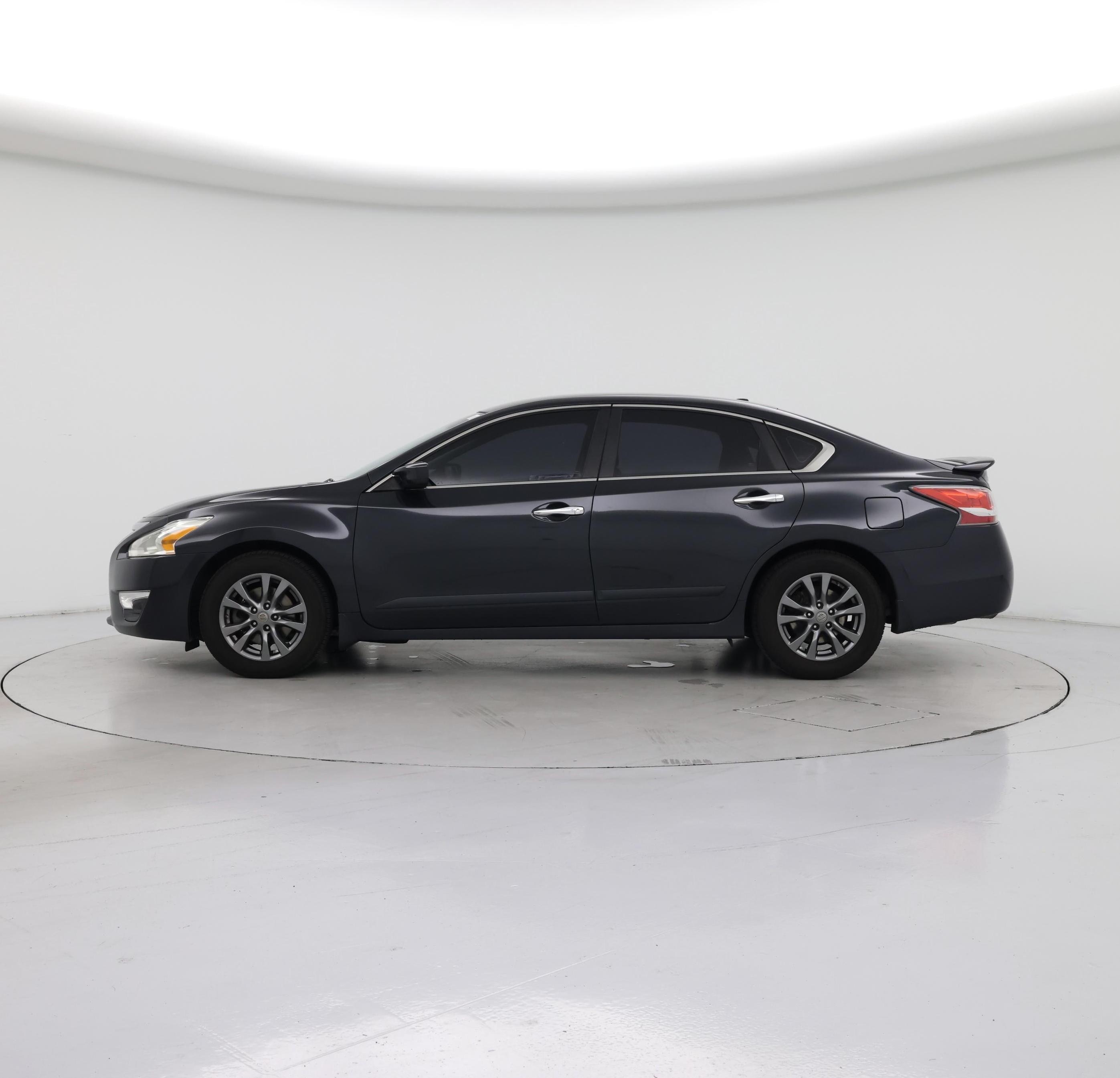 Thumbnail: 2015 Nissan Altima - 3