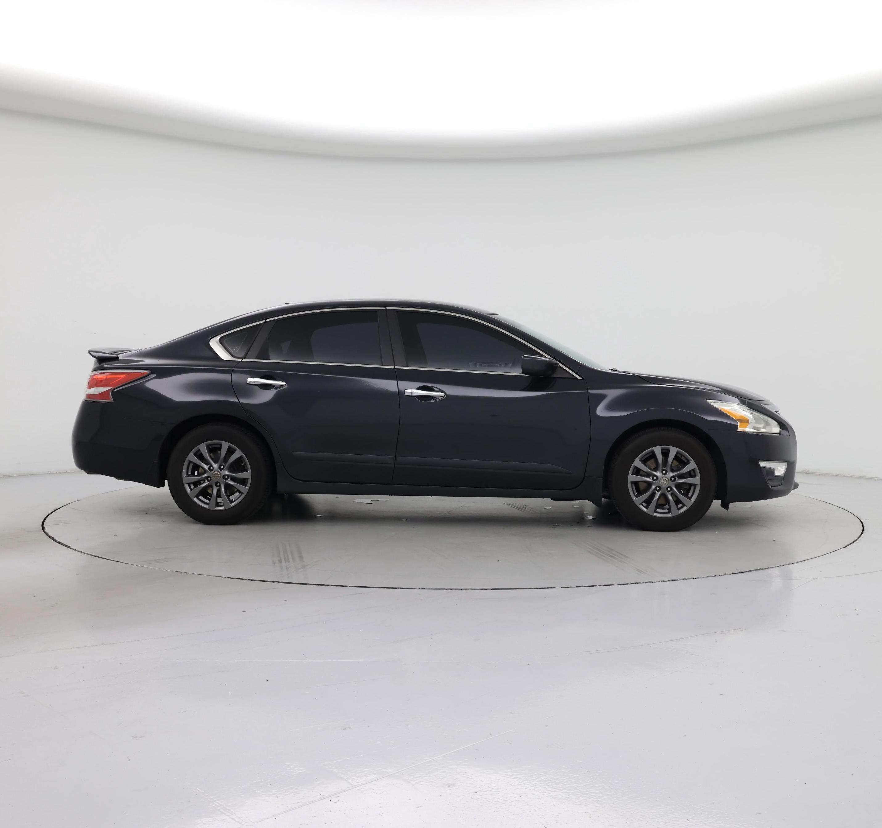 Thumbnail: 2015 Nissan Altima - 7