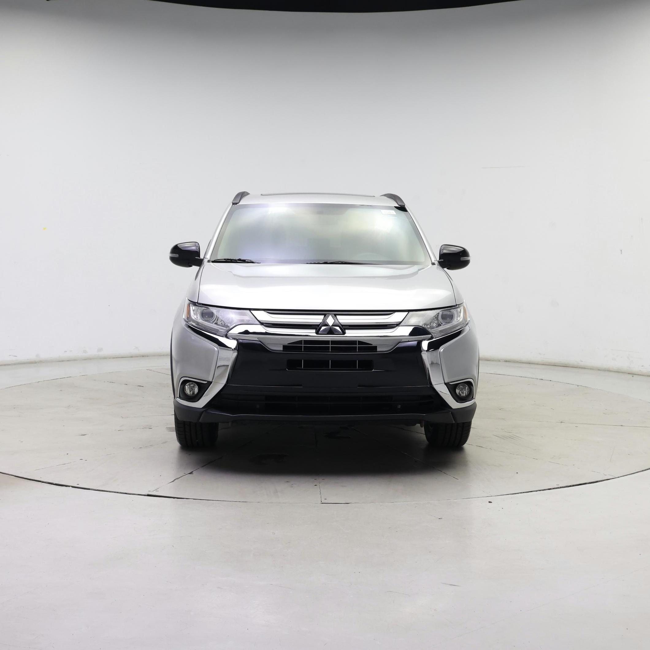 Thumbnail: 2018 Mitsubishi Outlander - 5