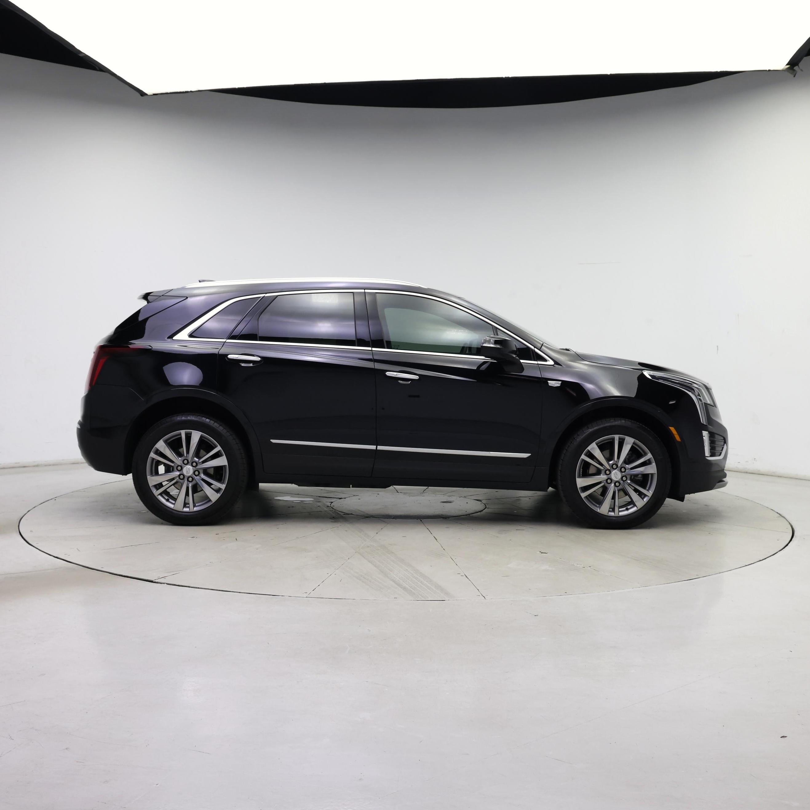 Thumbnail: 2024 Cadillac XT5 - 7