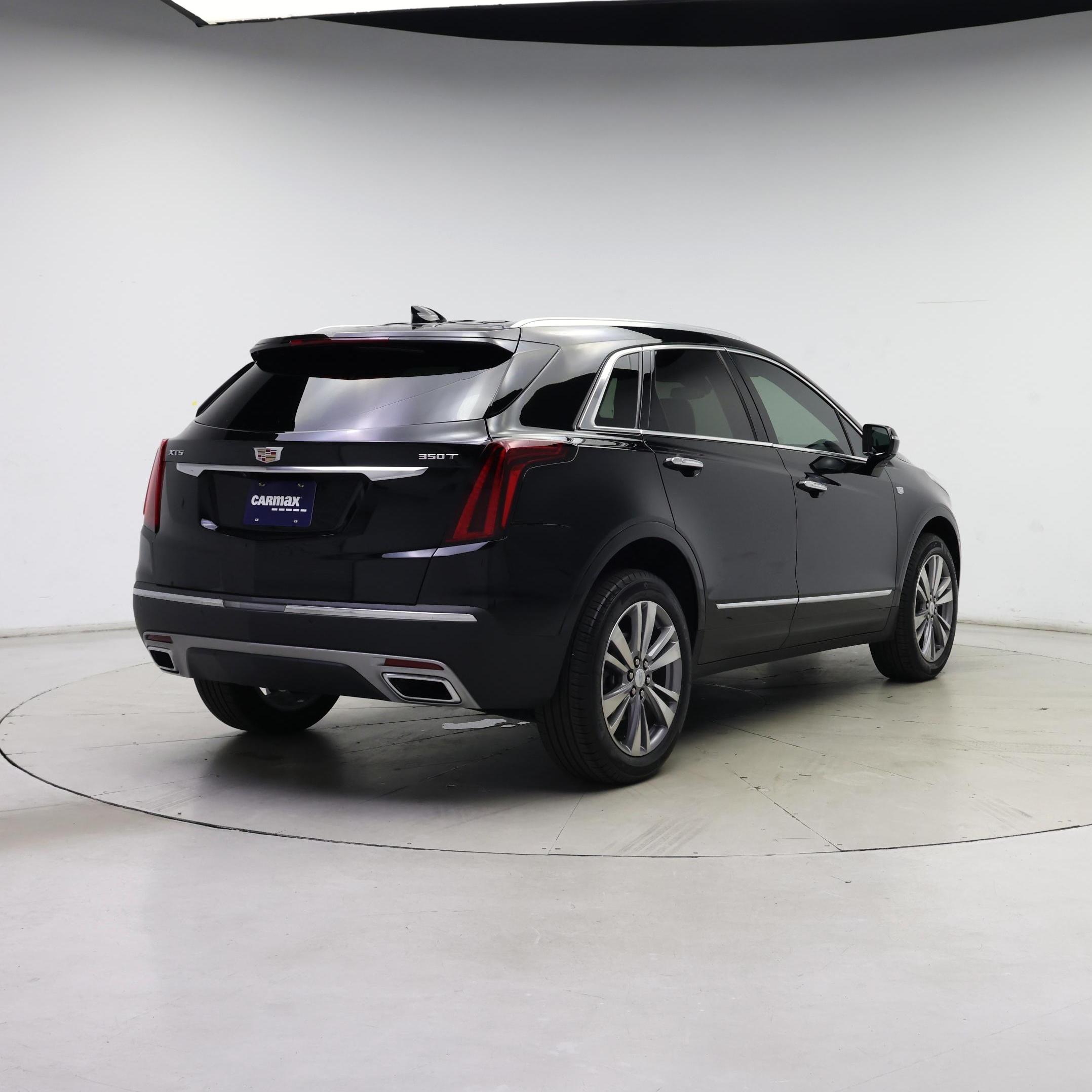 Thumbnail: 2024 Cadillac XT5 - 8