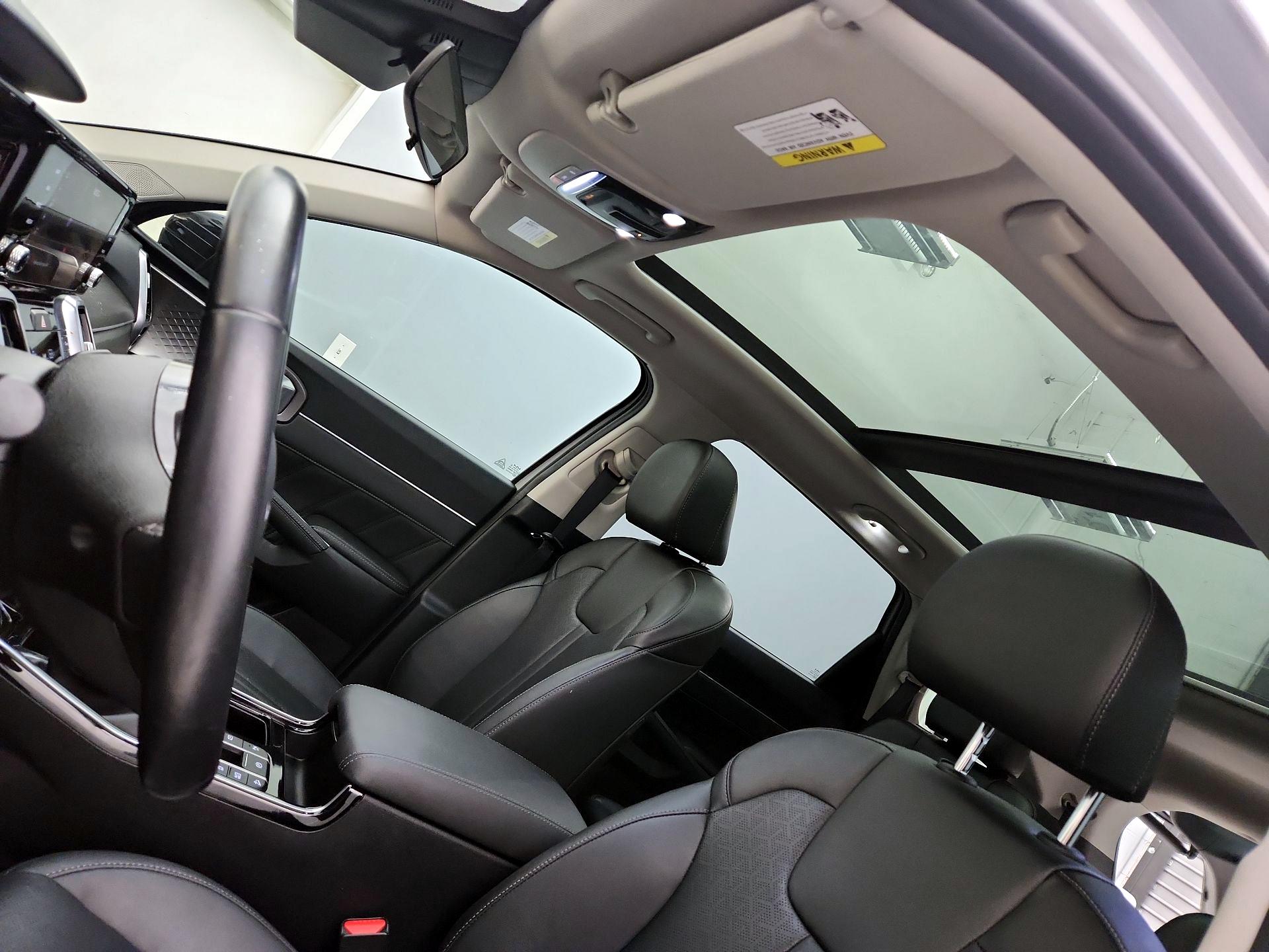 Thumbnail: 2022 Kia Sorento - 20