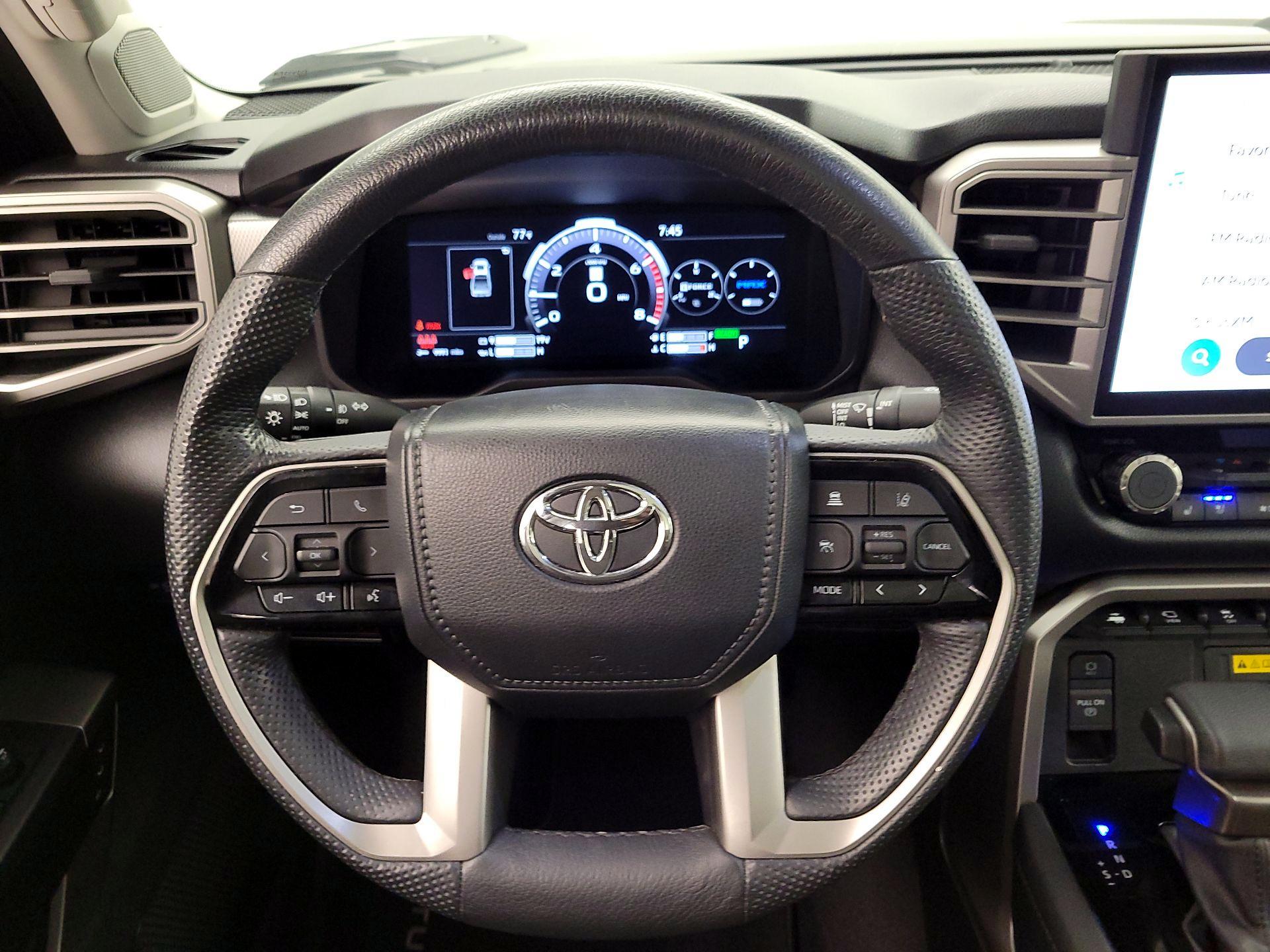 Thumbnail: 2024 Toyota Tundra - 10