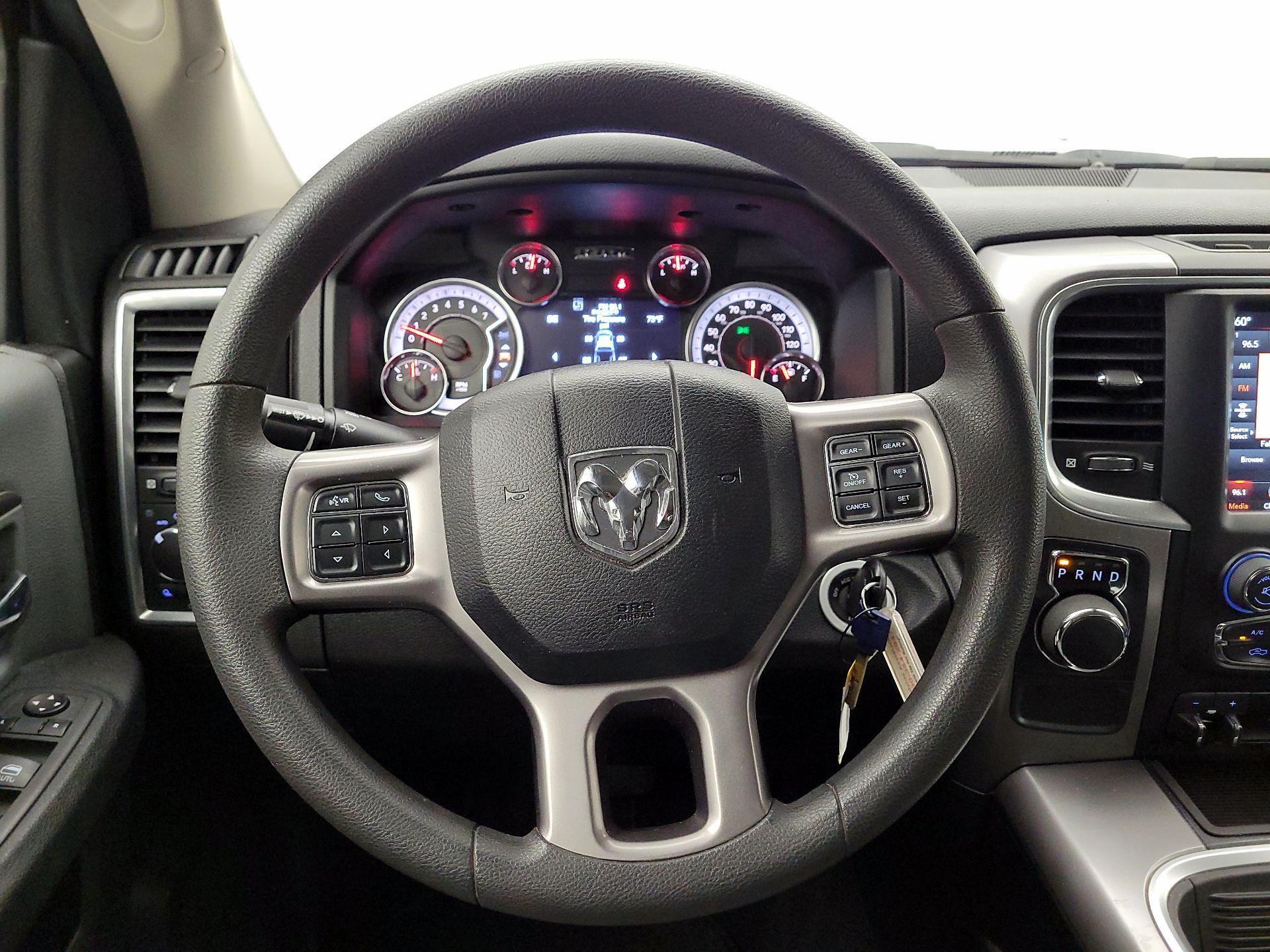 Thumbnail: 2023 RAM 1500 Classic - 10