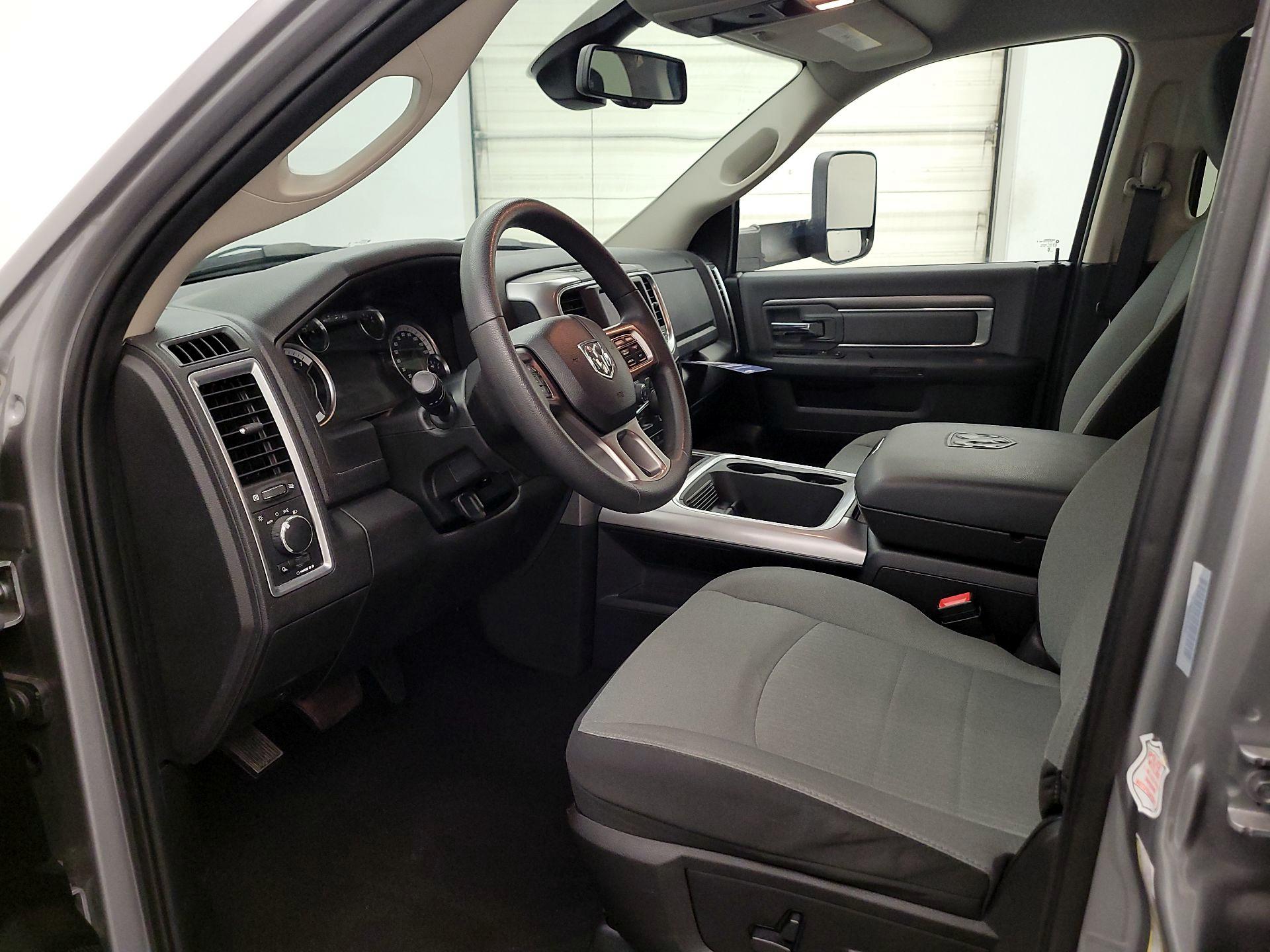 Thumbnail: 2023 RAM 1500 Classic - 11
