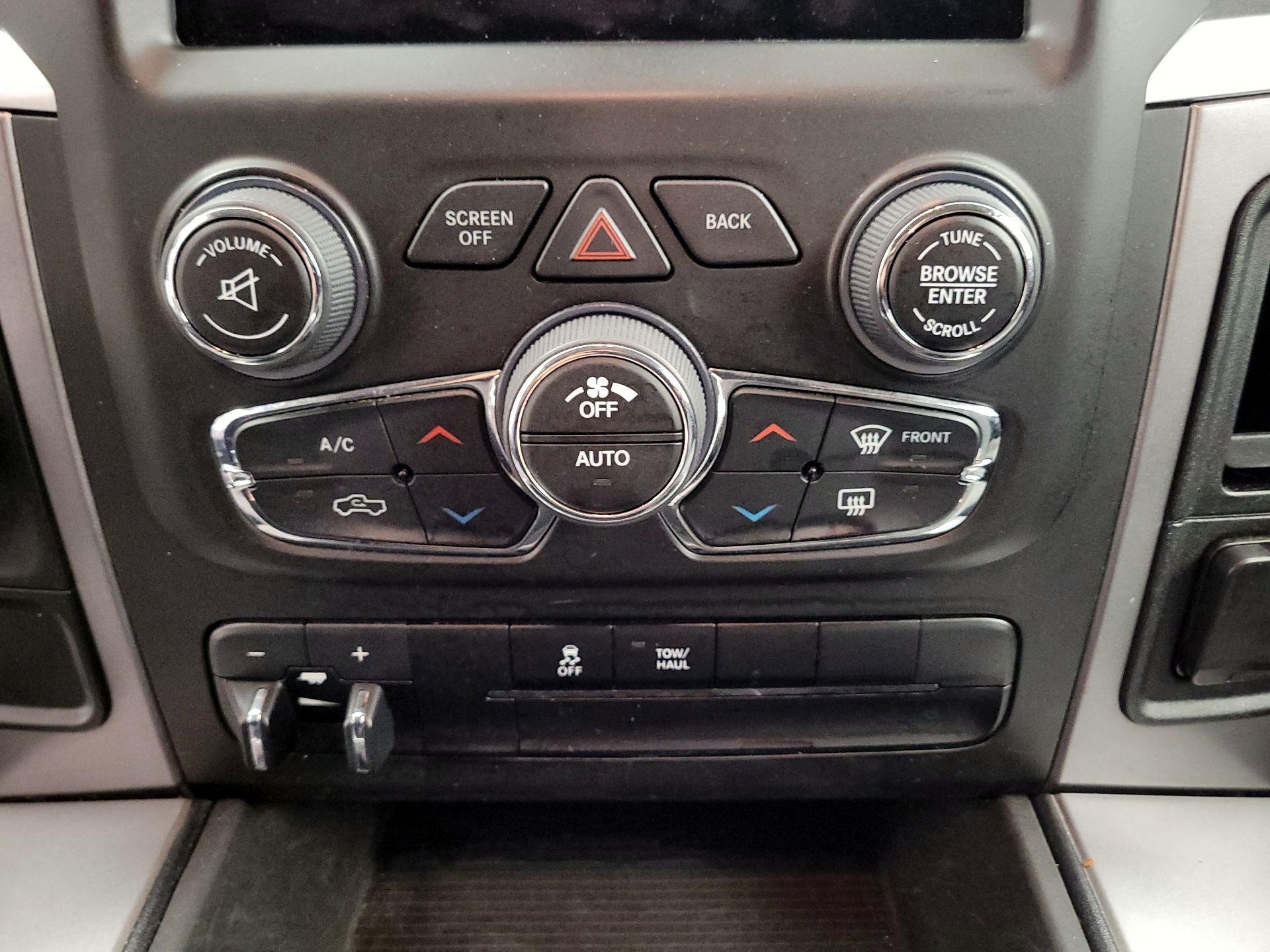 Thumbnail: 2023 RAM 1500 Classic - 14