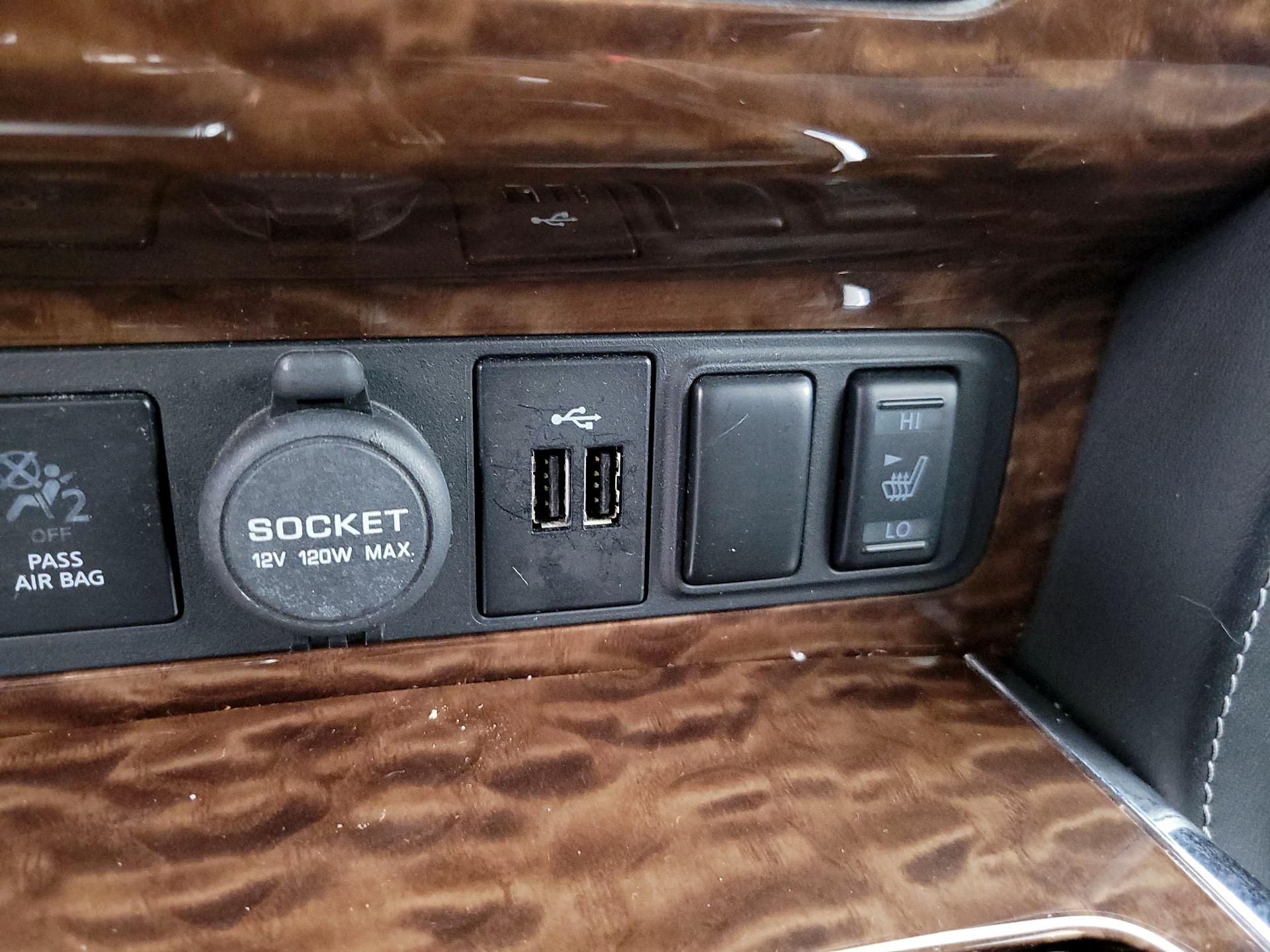 Thumbnail: 2019 Nissan Armada - 19