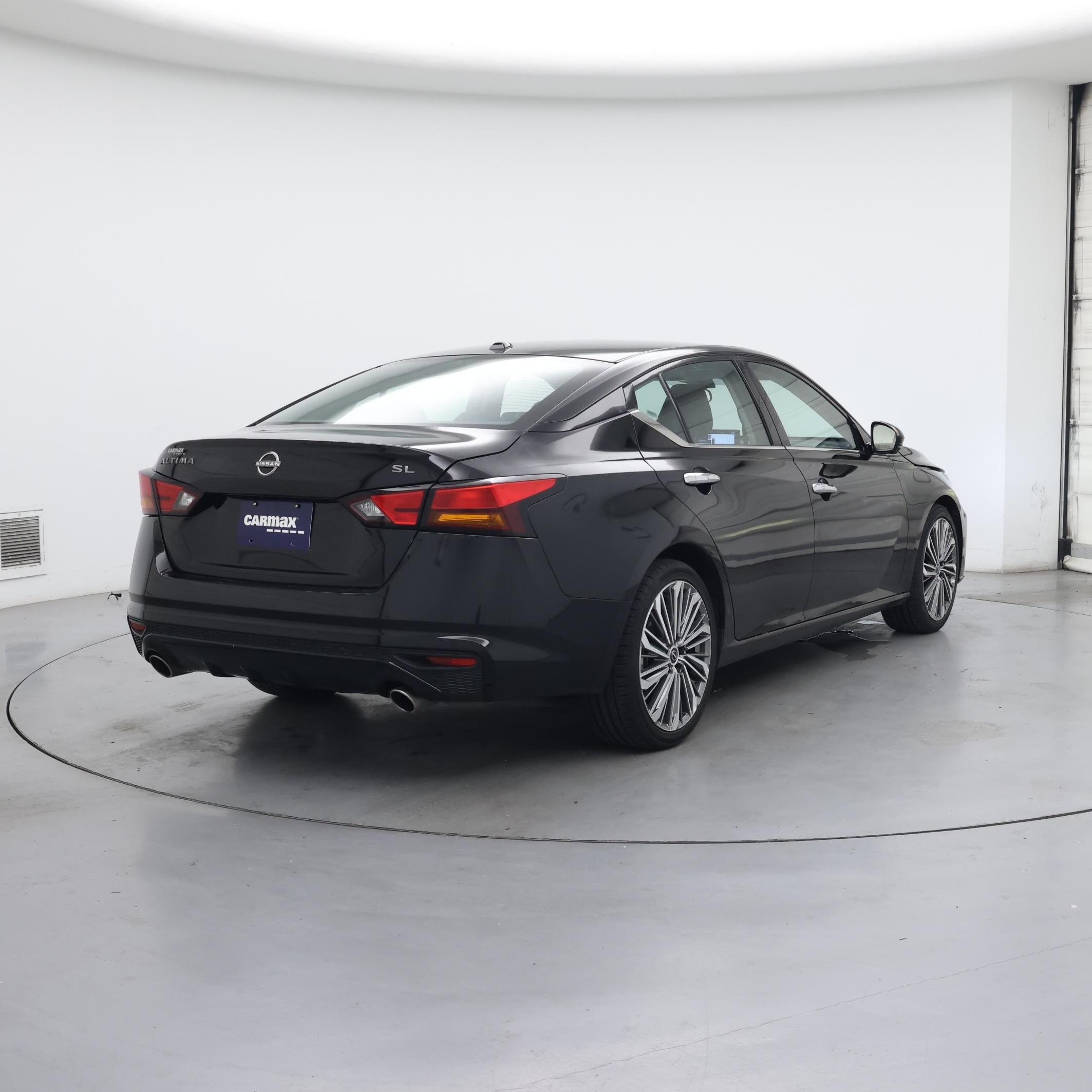 Thumbnail: 2023 Nissan Altima - 8