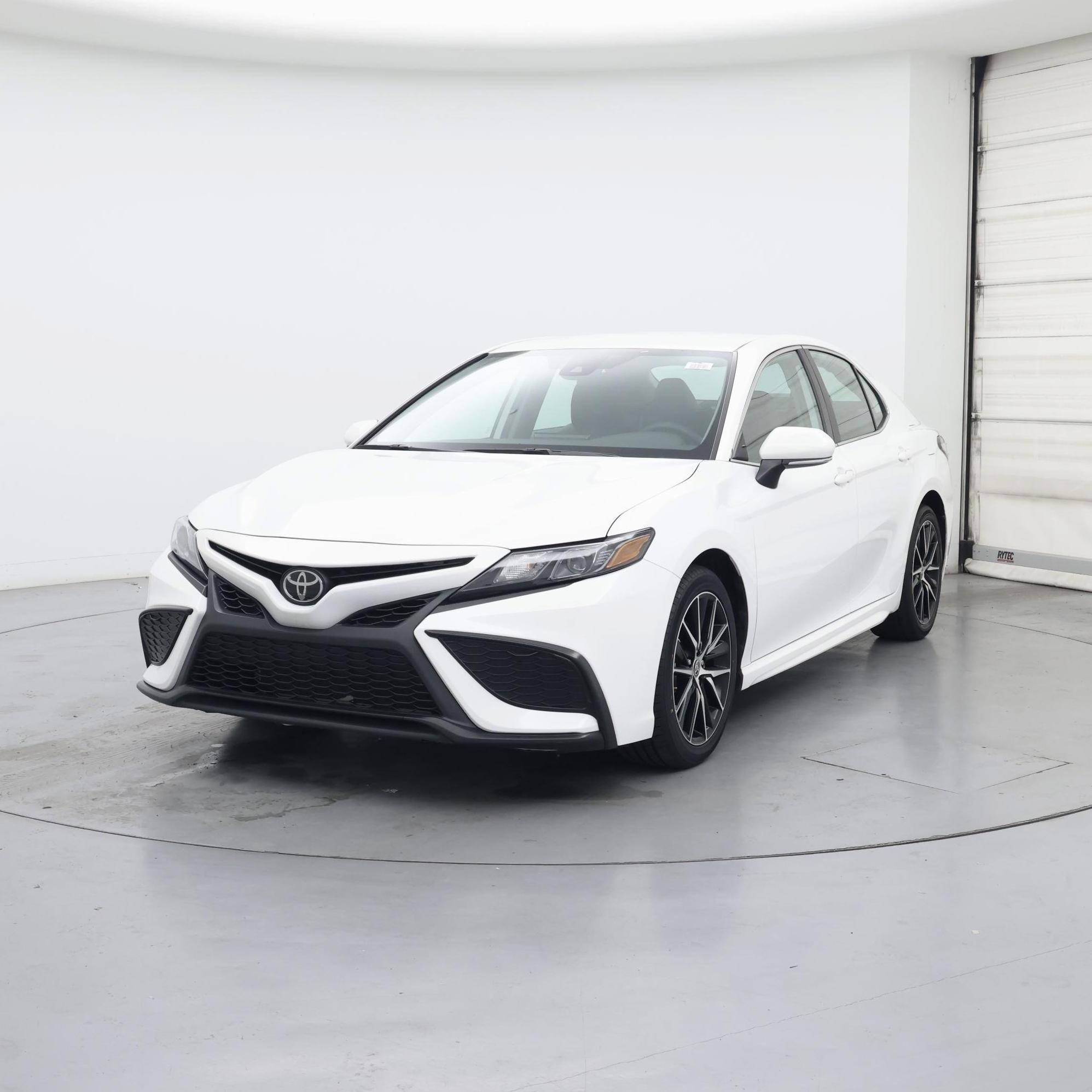 Thumbnail: 2023 Toyota Camry - 4
